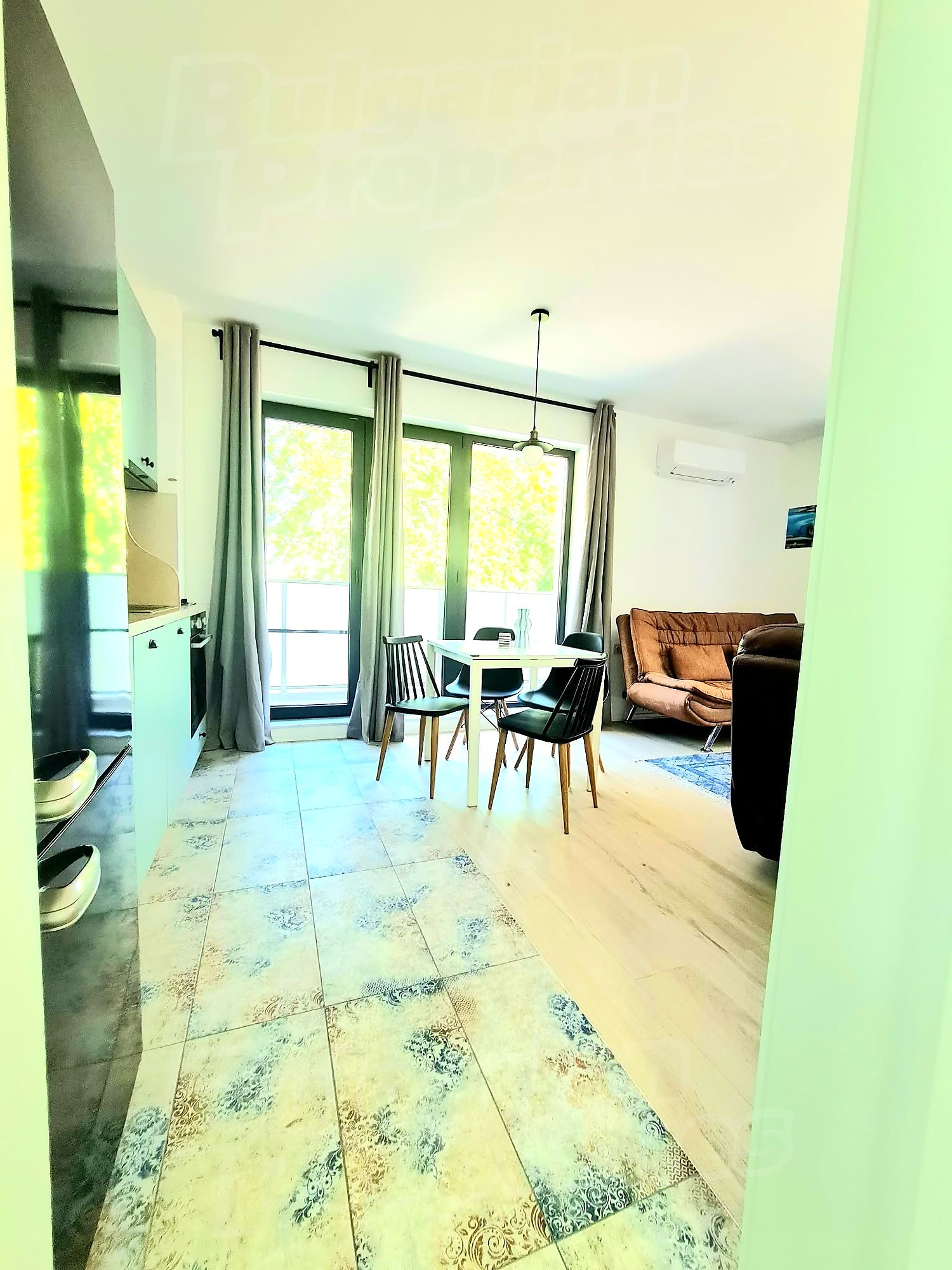 Gallery Picture 5
