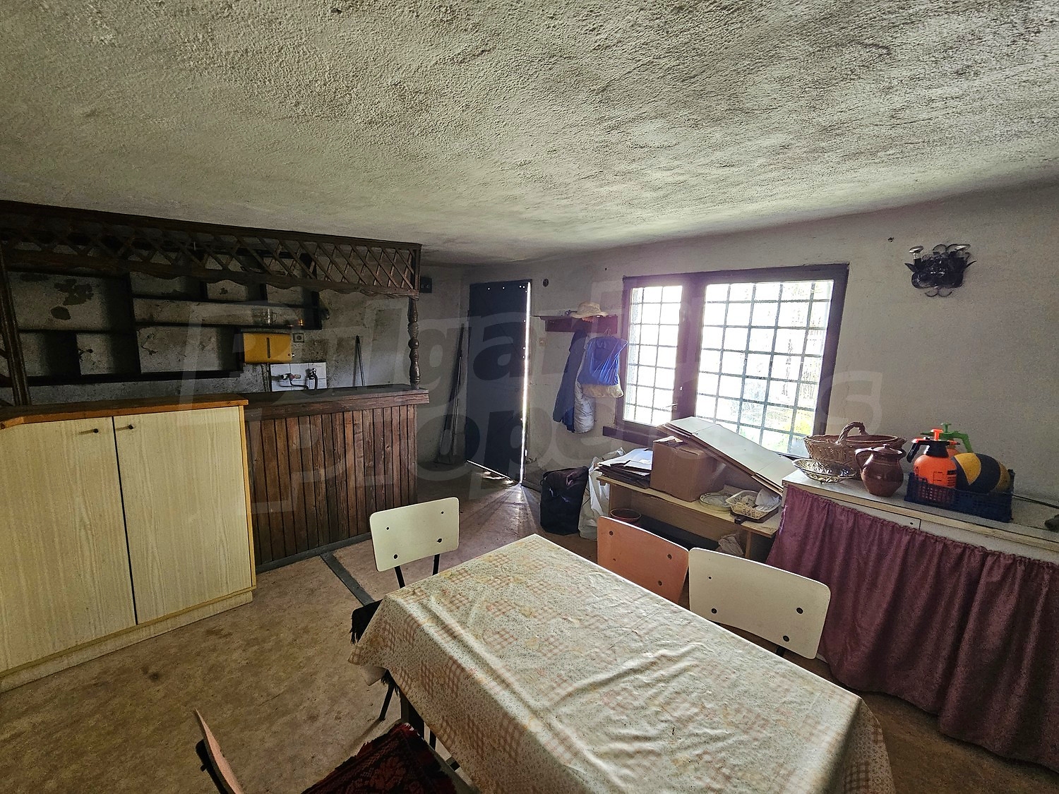 inside, kitchen, furnished