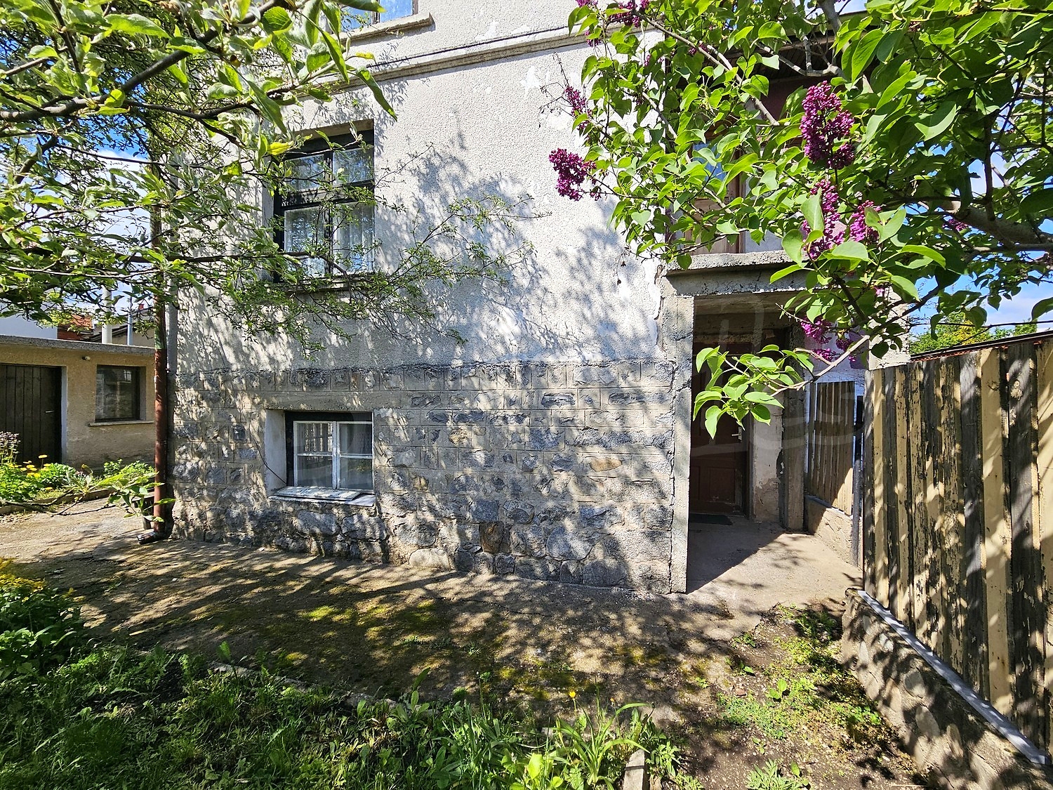 outside, facade, garden