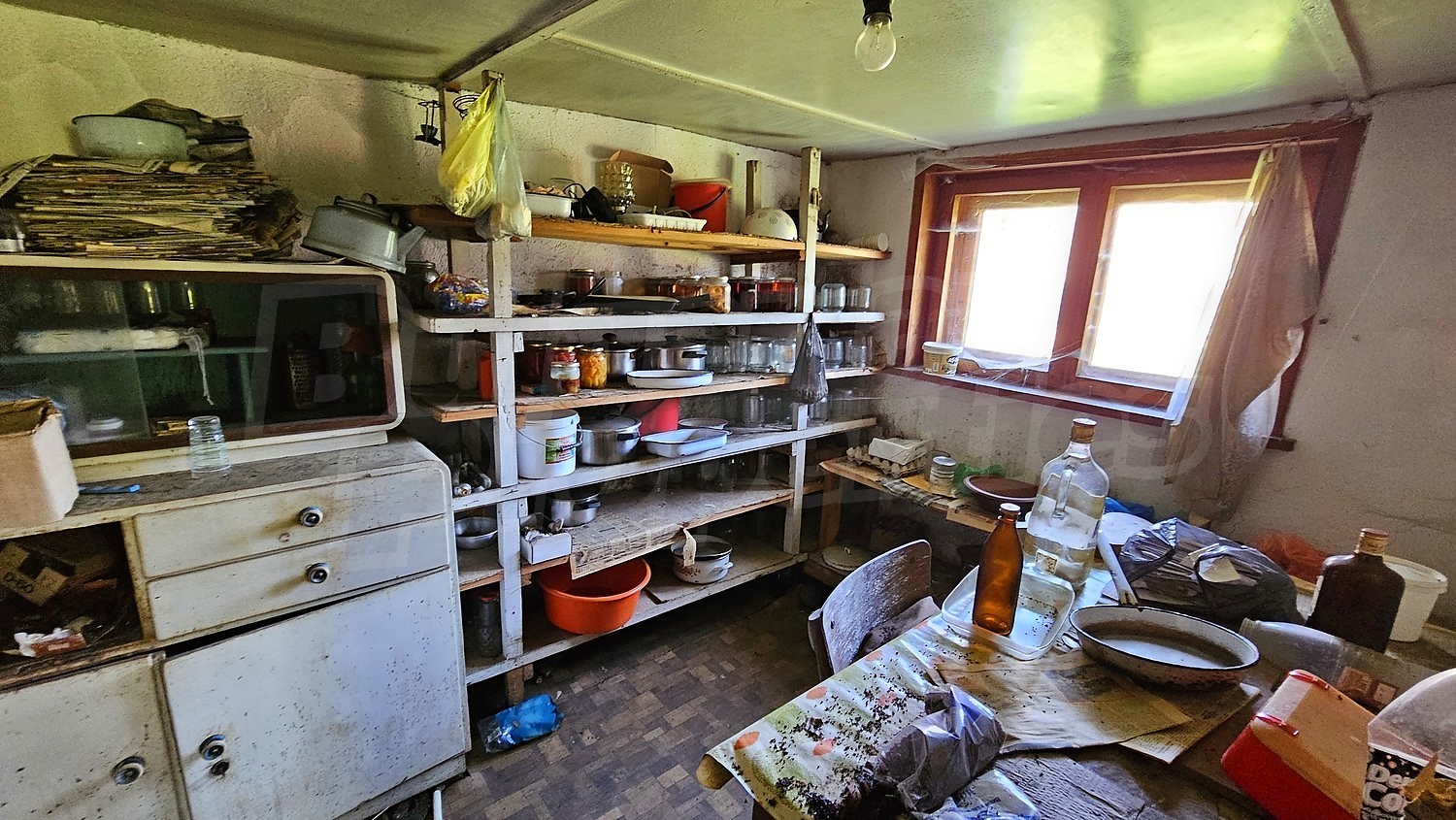 inside, kitchen