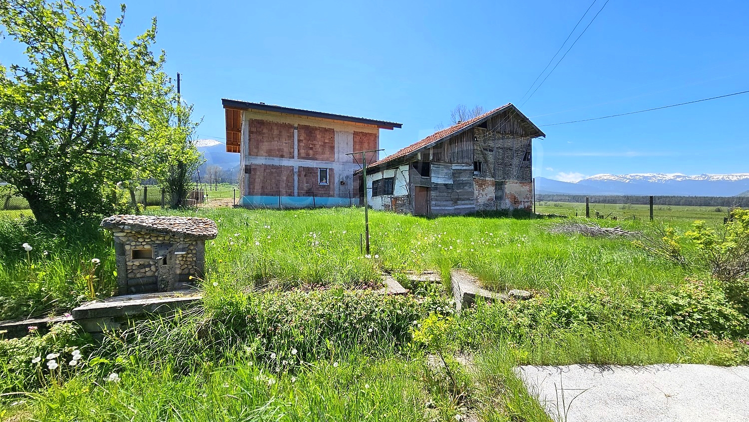 outside, facade, green area, mountain