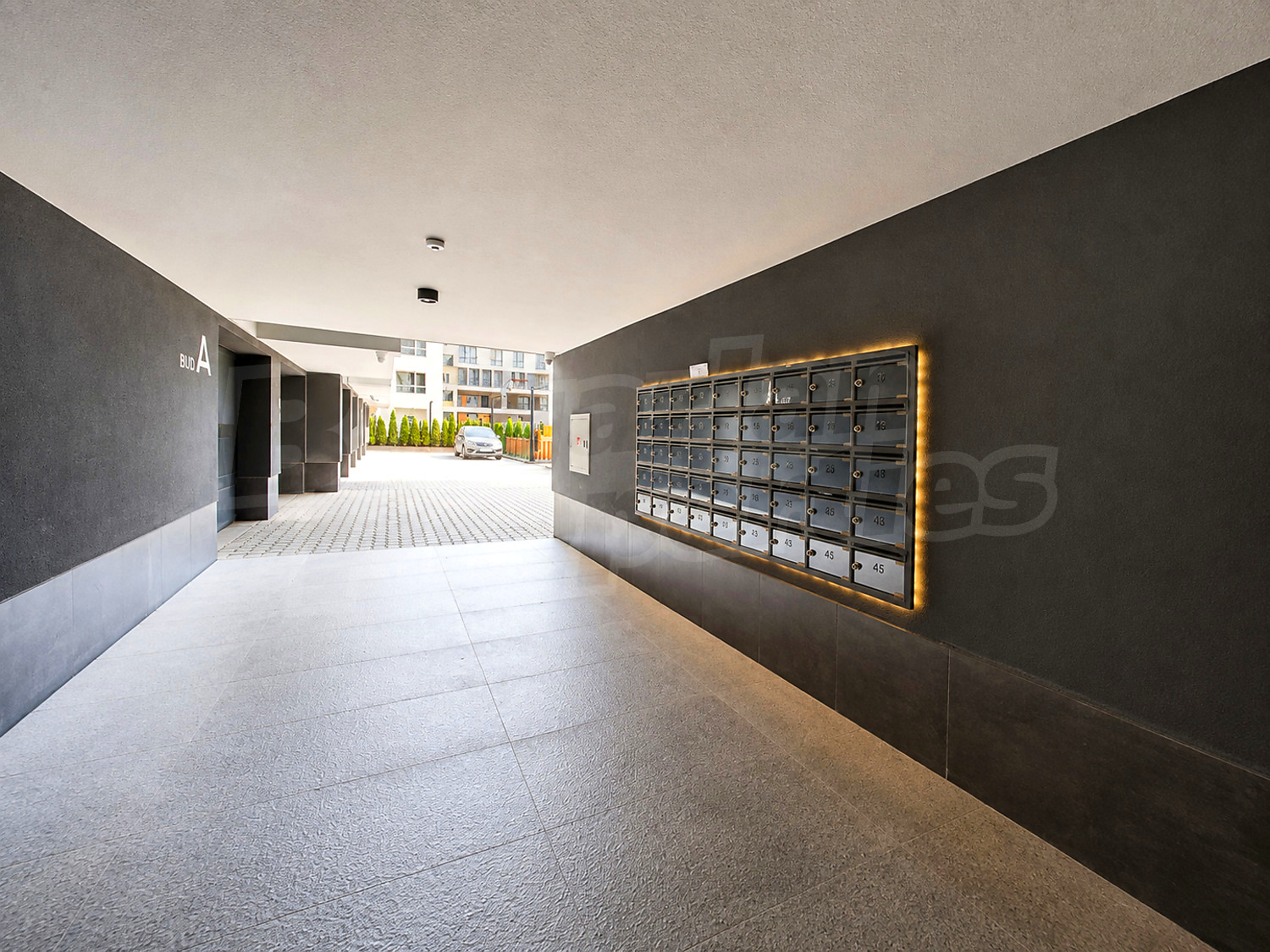 Gallery Picture 14
