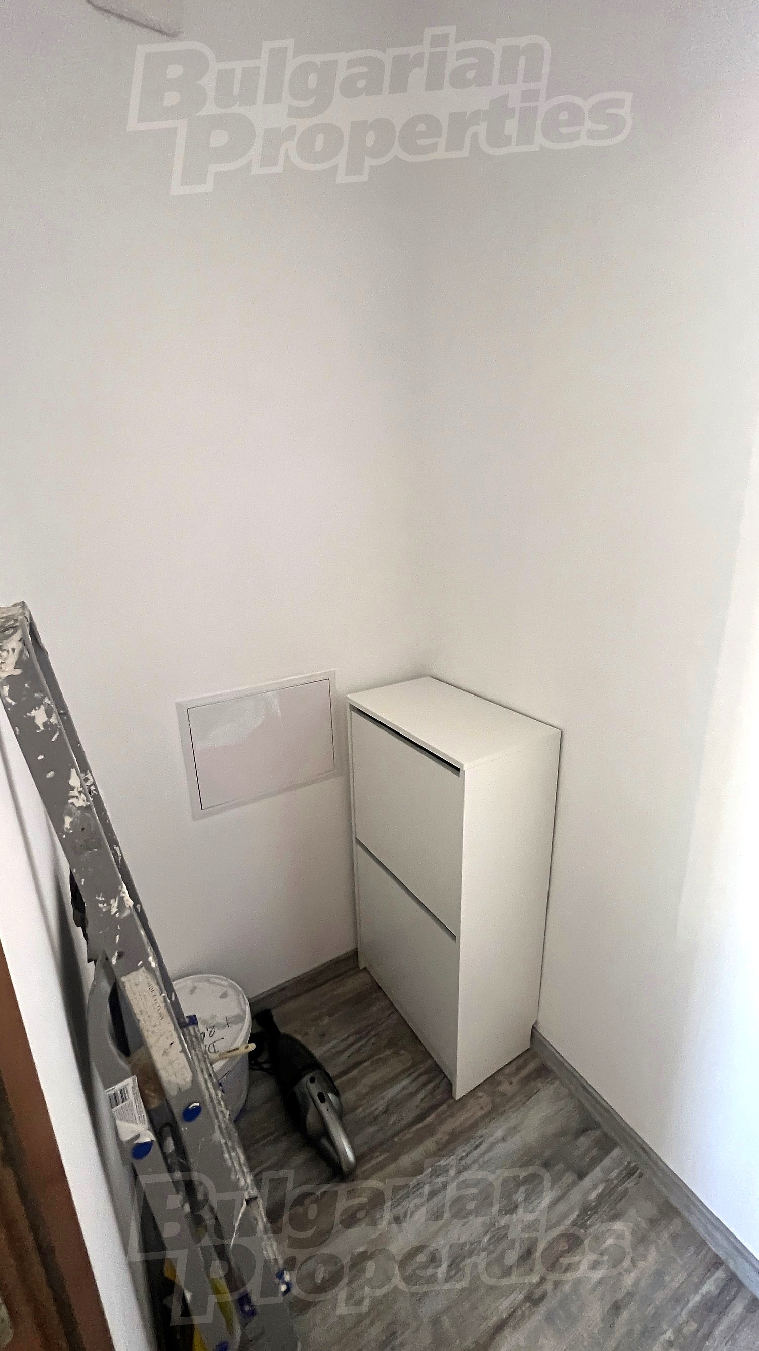 Gallery Picture 24