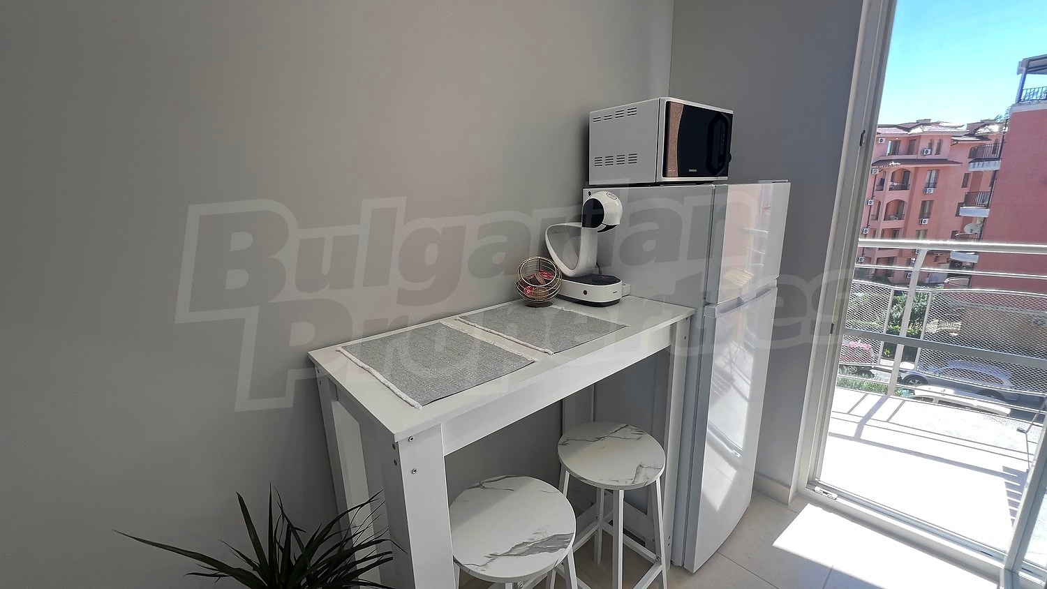 Gallery Picture 10