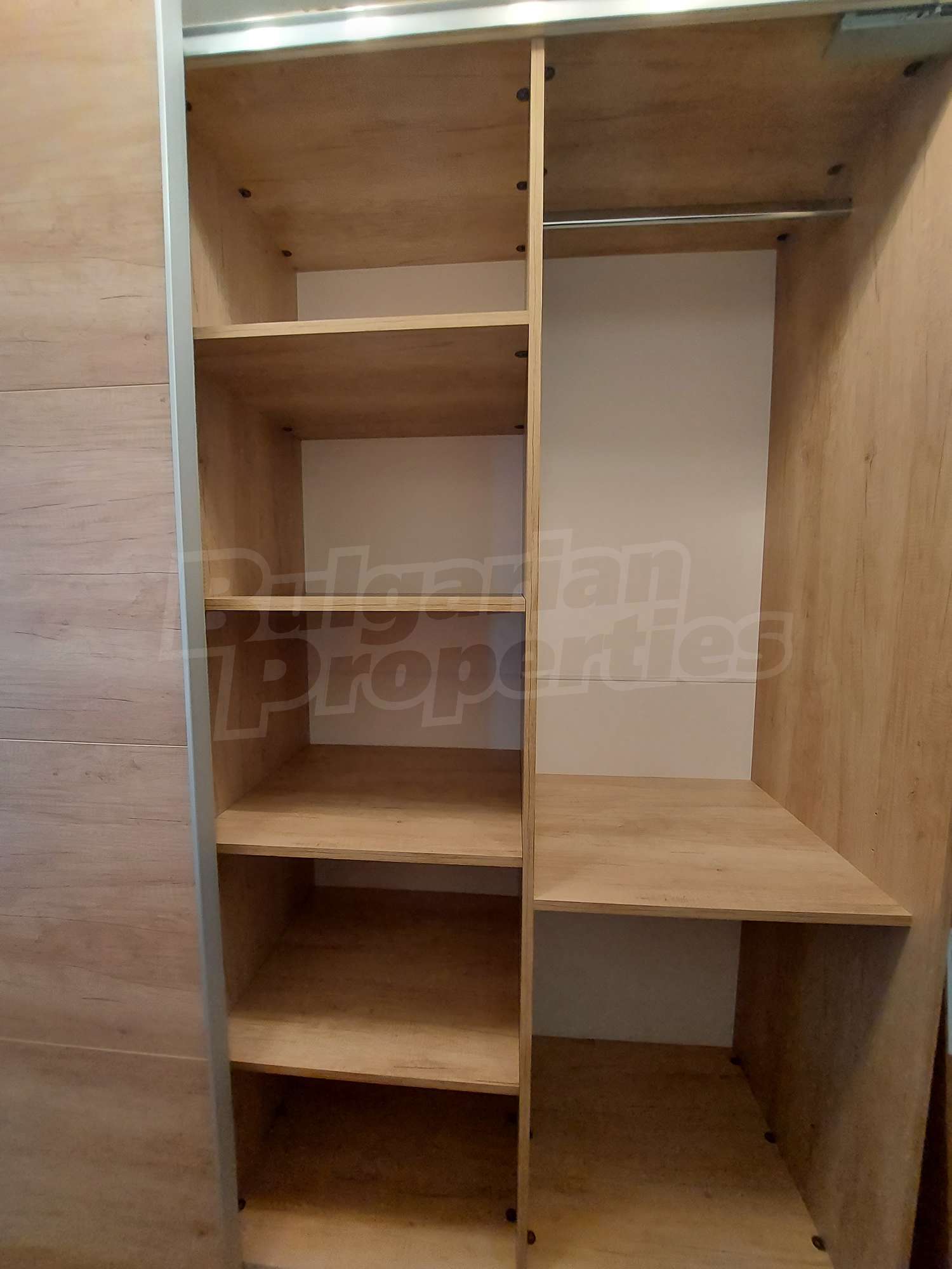 Gallery Picture 10