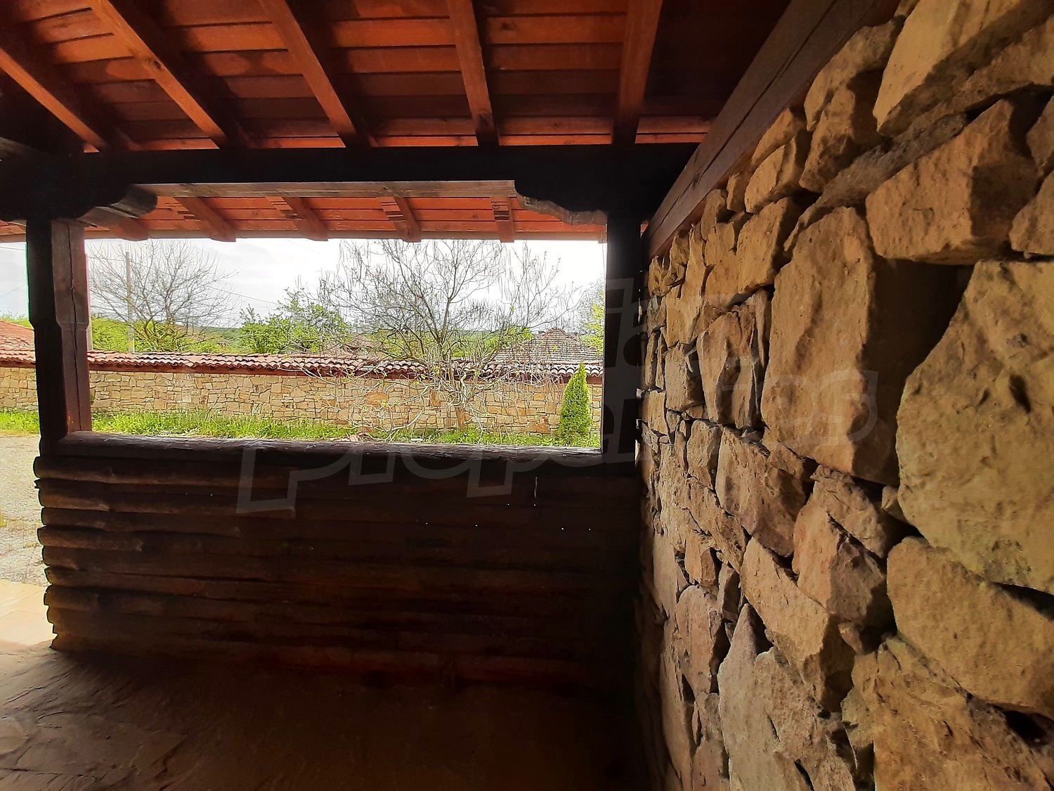 Gallery Picture 28