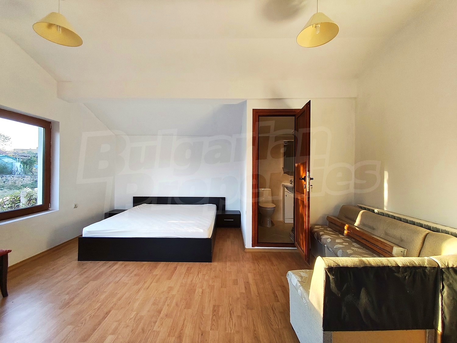 Gallery Picture 43