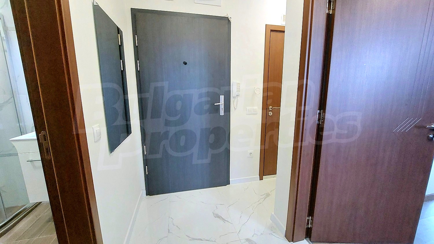 Gallery Picture 28