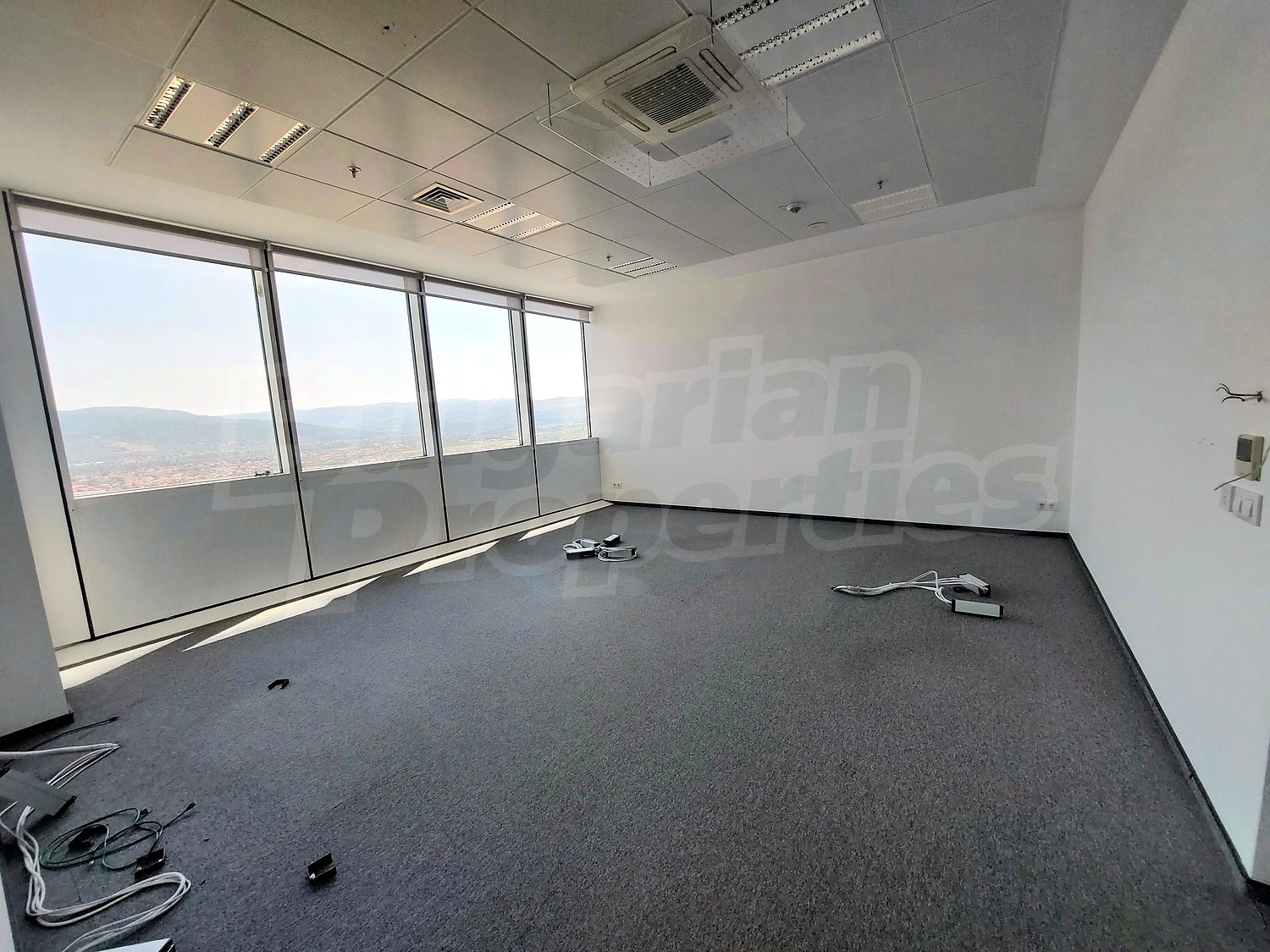 Gallery Picture 12