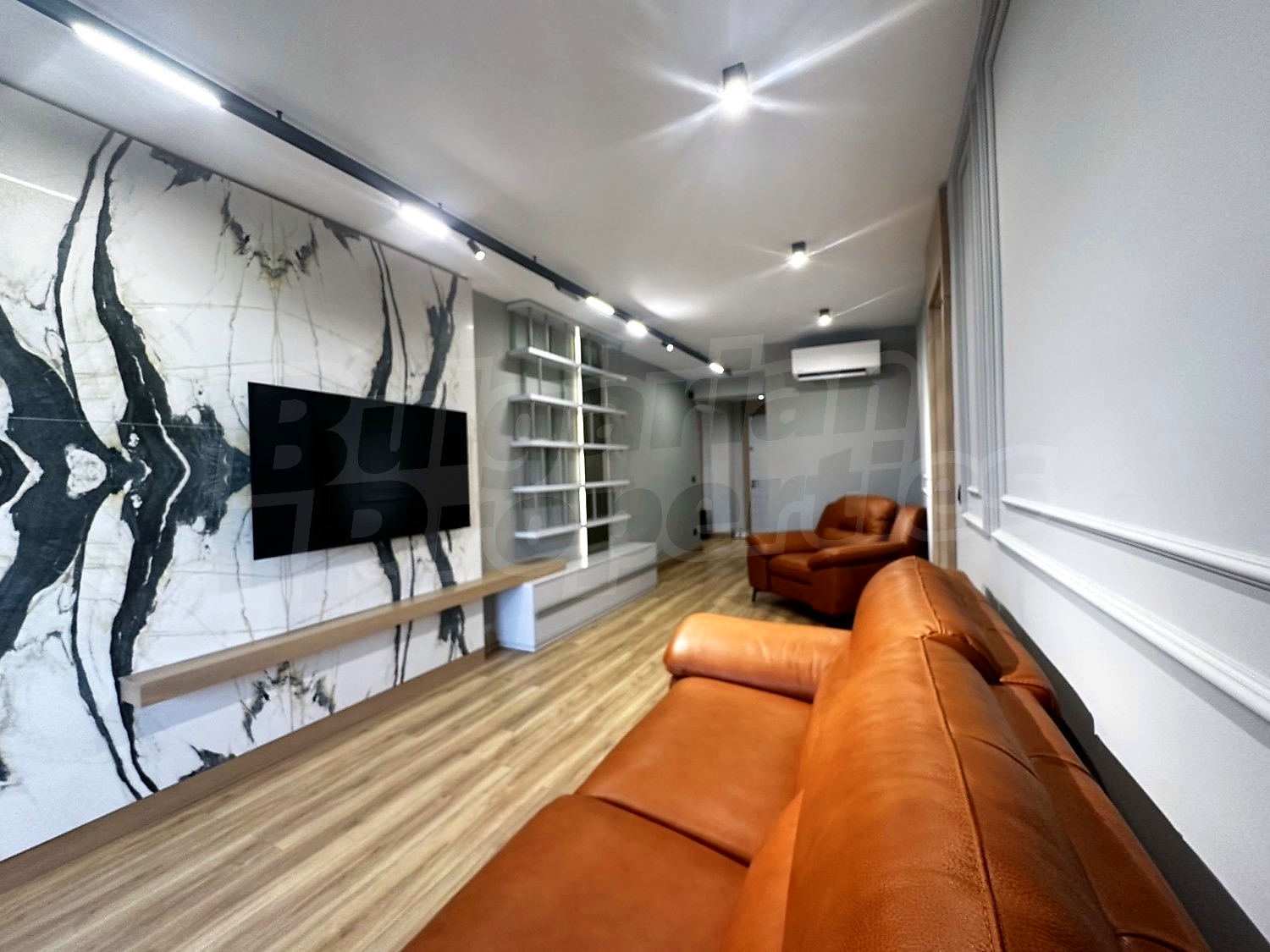 Gallery Picture 11