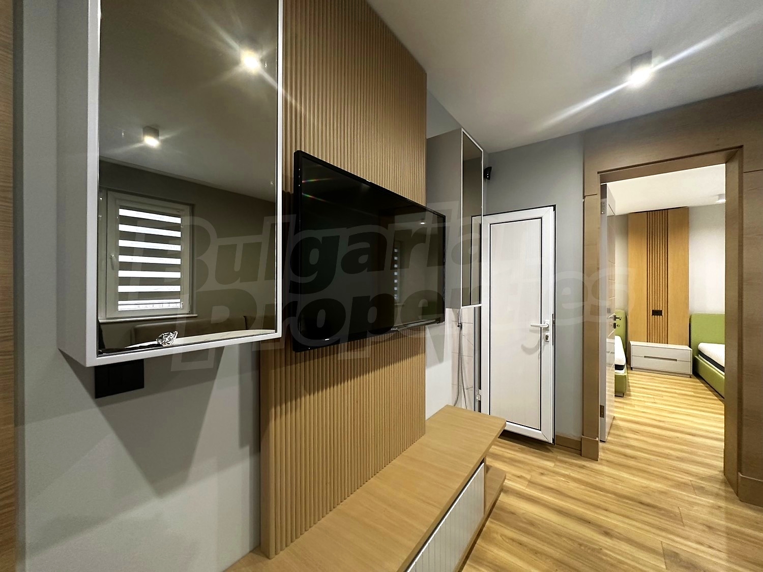 Gallery Picture 3