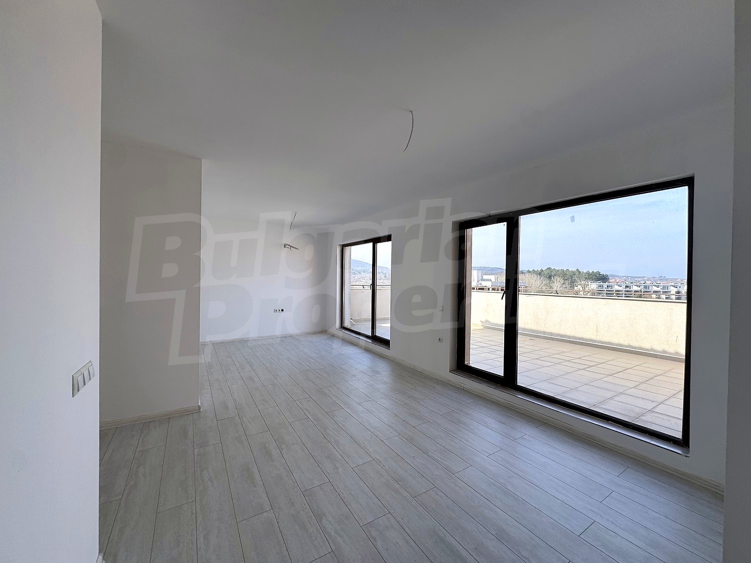 Gallery Picture 4