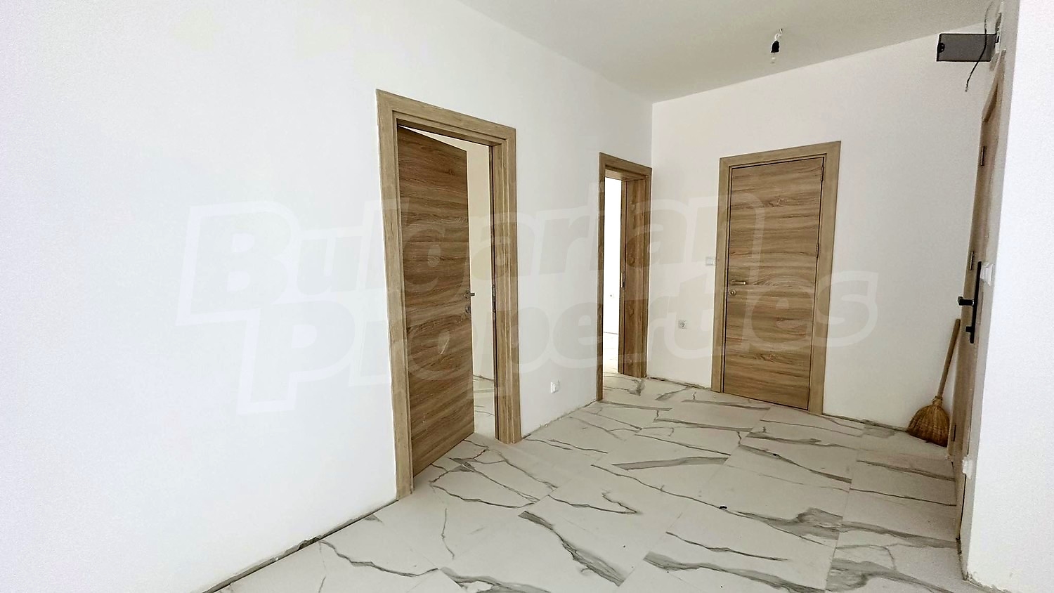 Gallery Picture 4