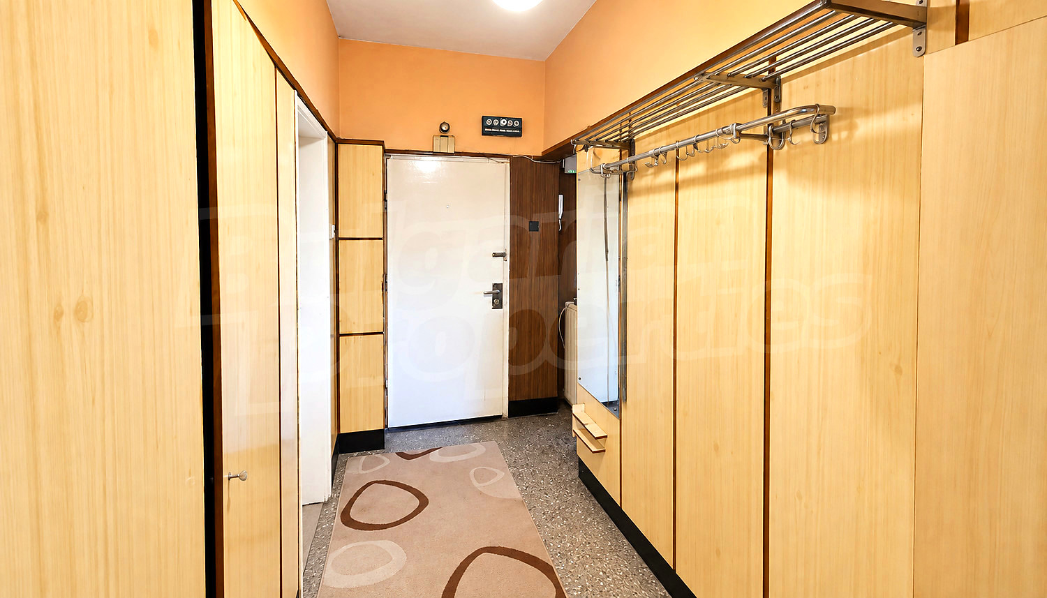Gallery Picture 6