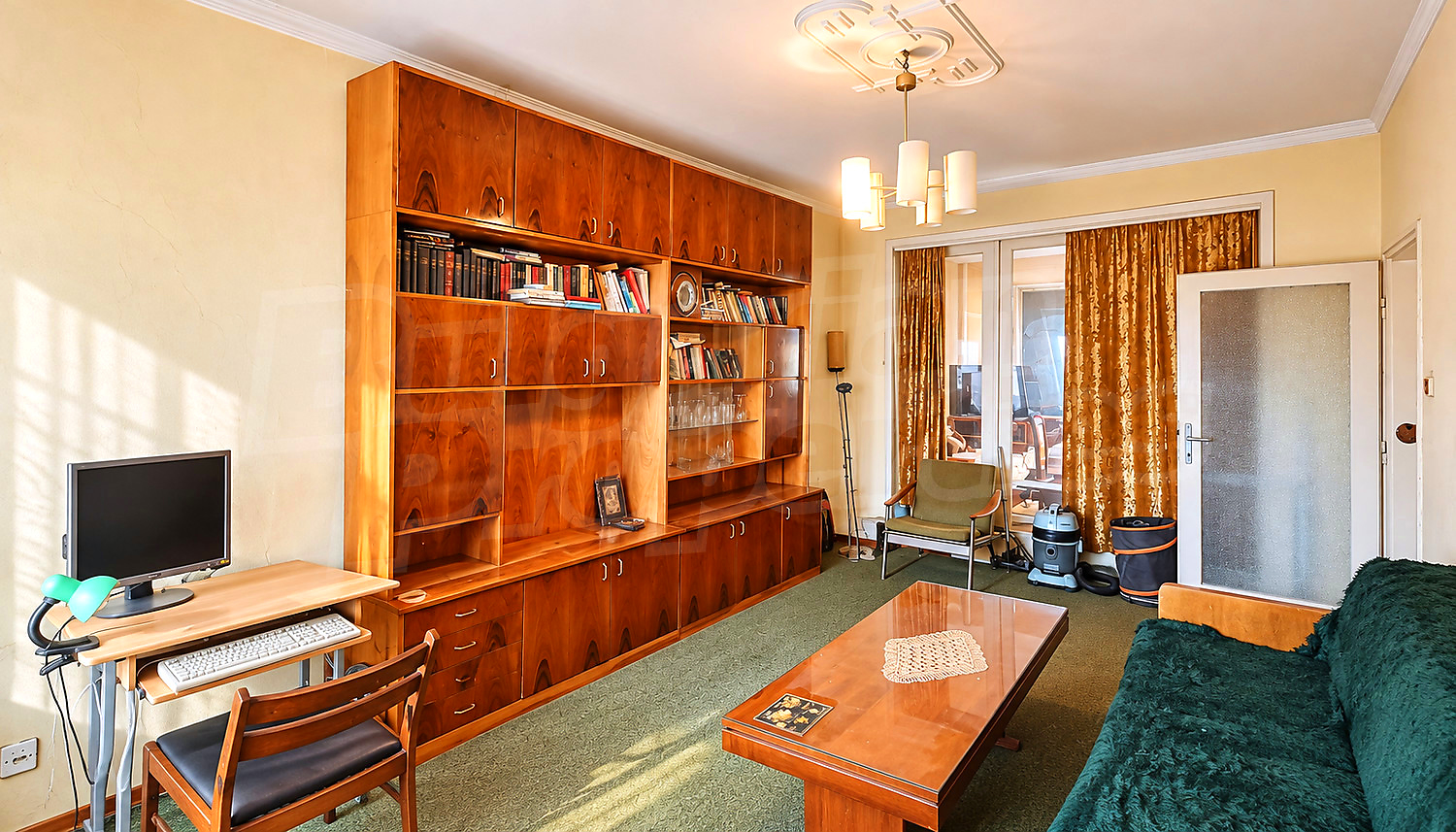 Gallery Picture 2