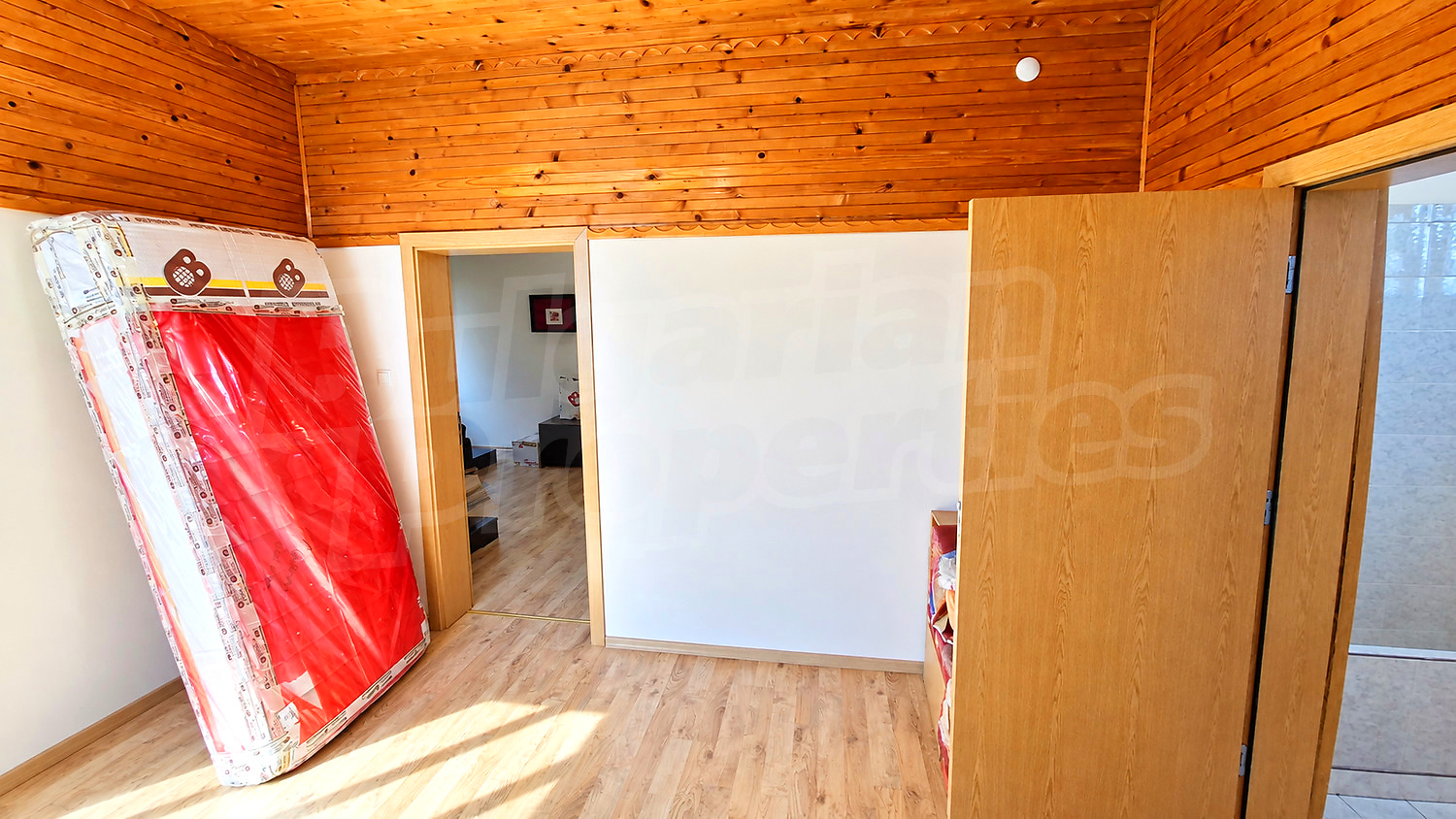 Gallery Picture 10