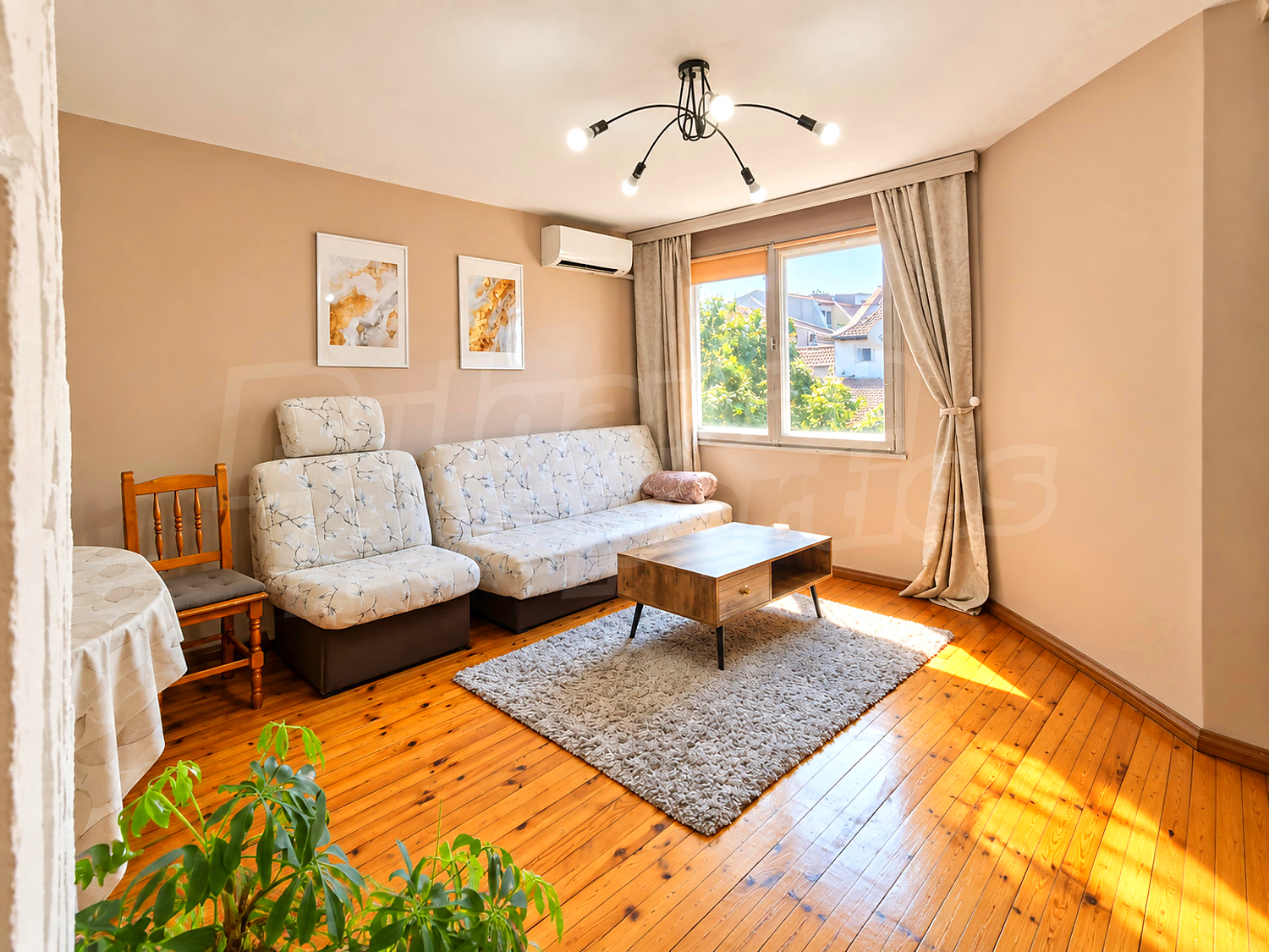 Gallery Picture 10