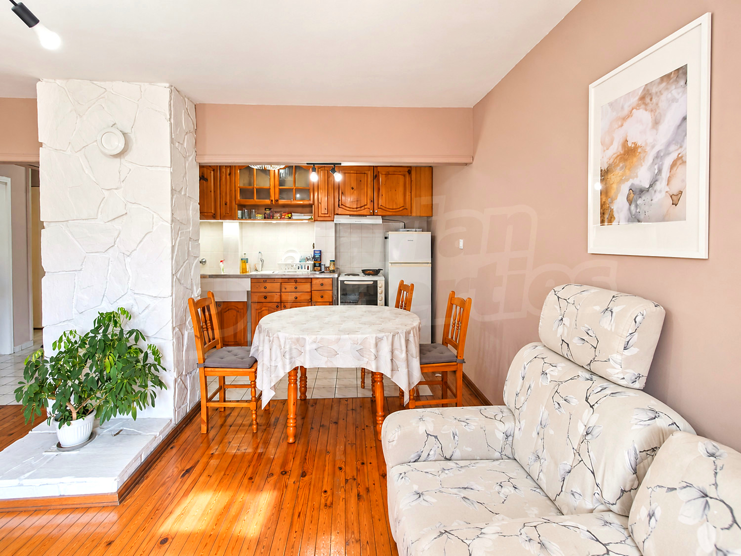 Gallery Picture 3