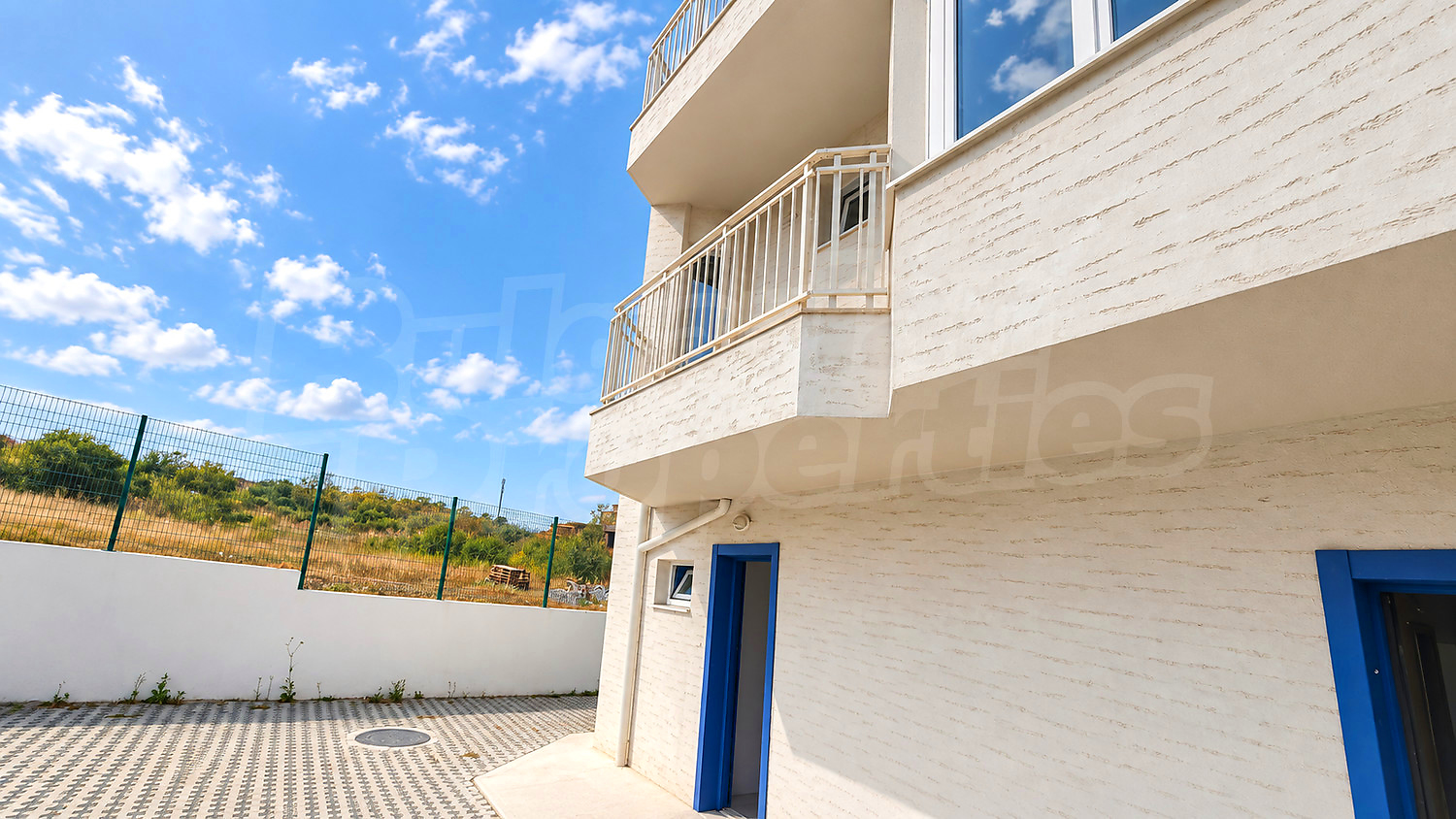 Gallery Picture 25