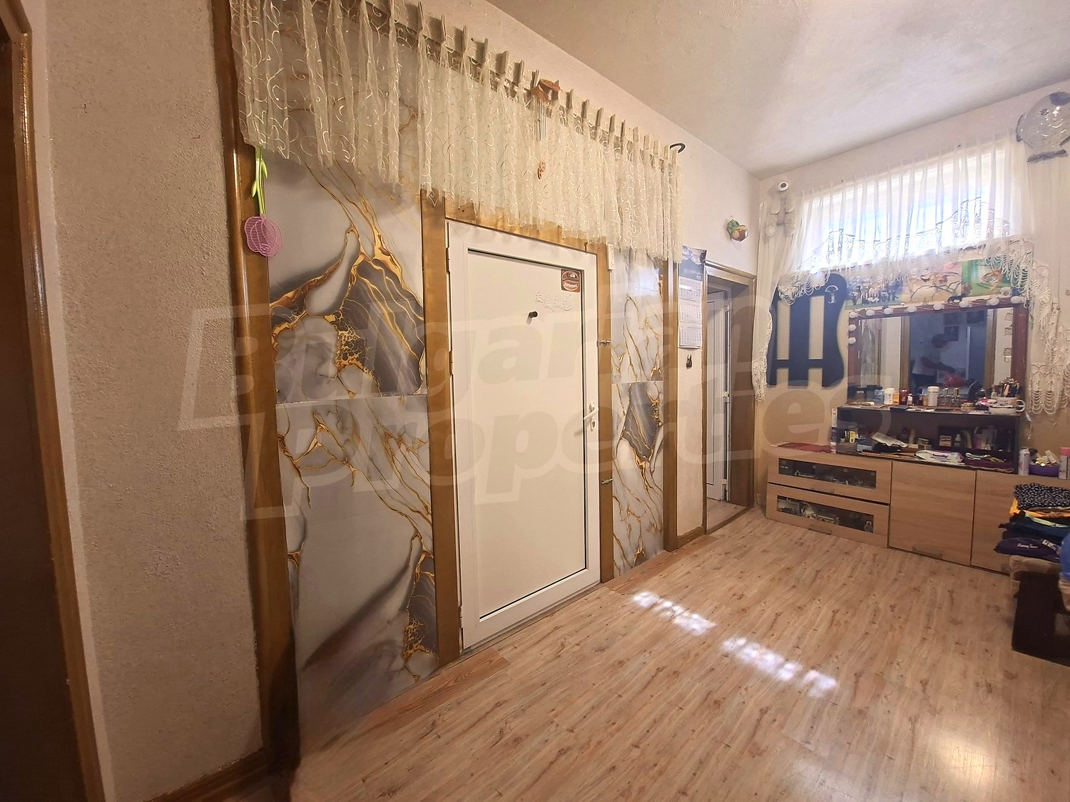 Gallery Picture 12