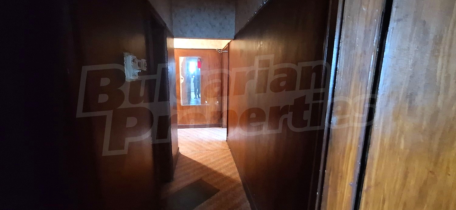 Gallery Picture 25