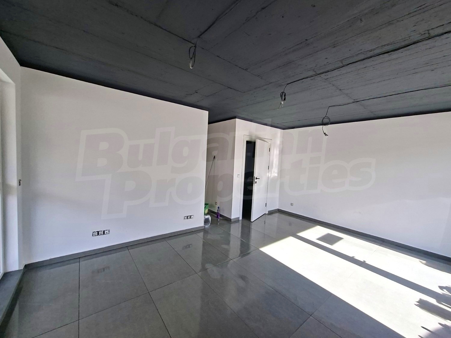 Gallery Picture 4
