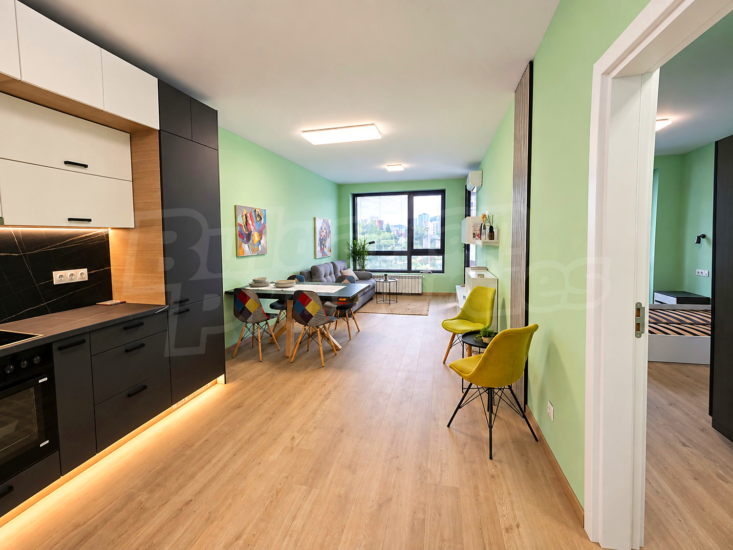Gallery Picture 4