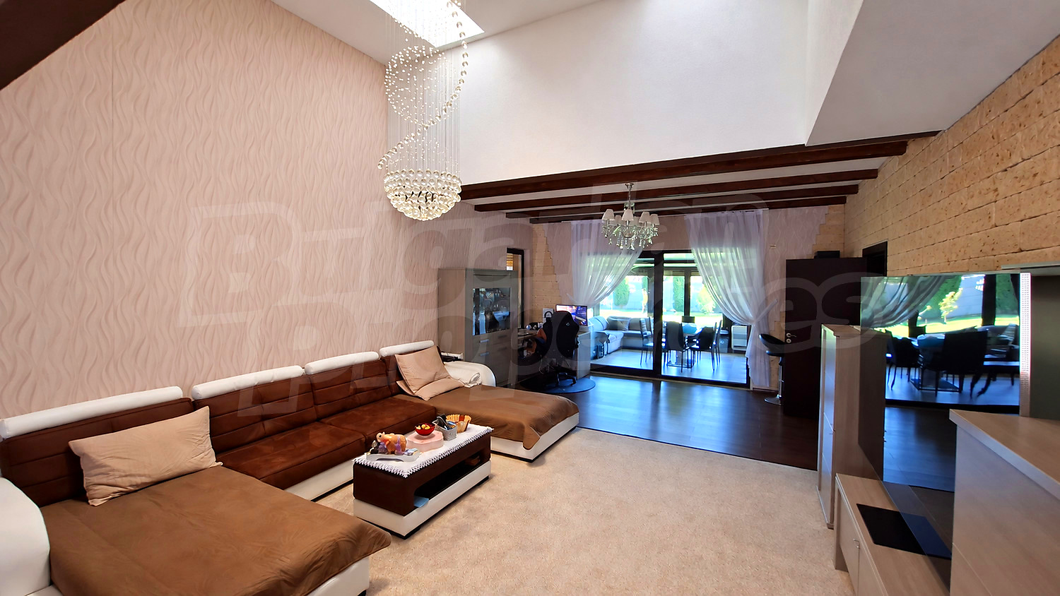 Gallery Picture 18
