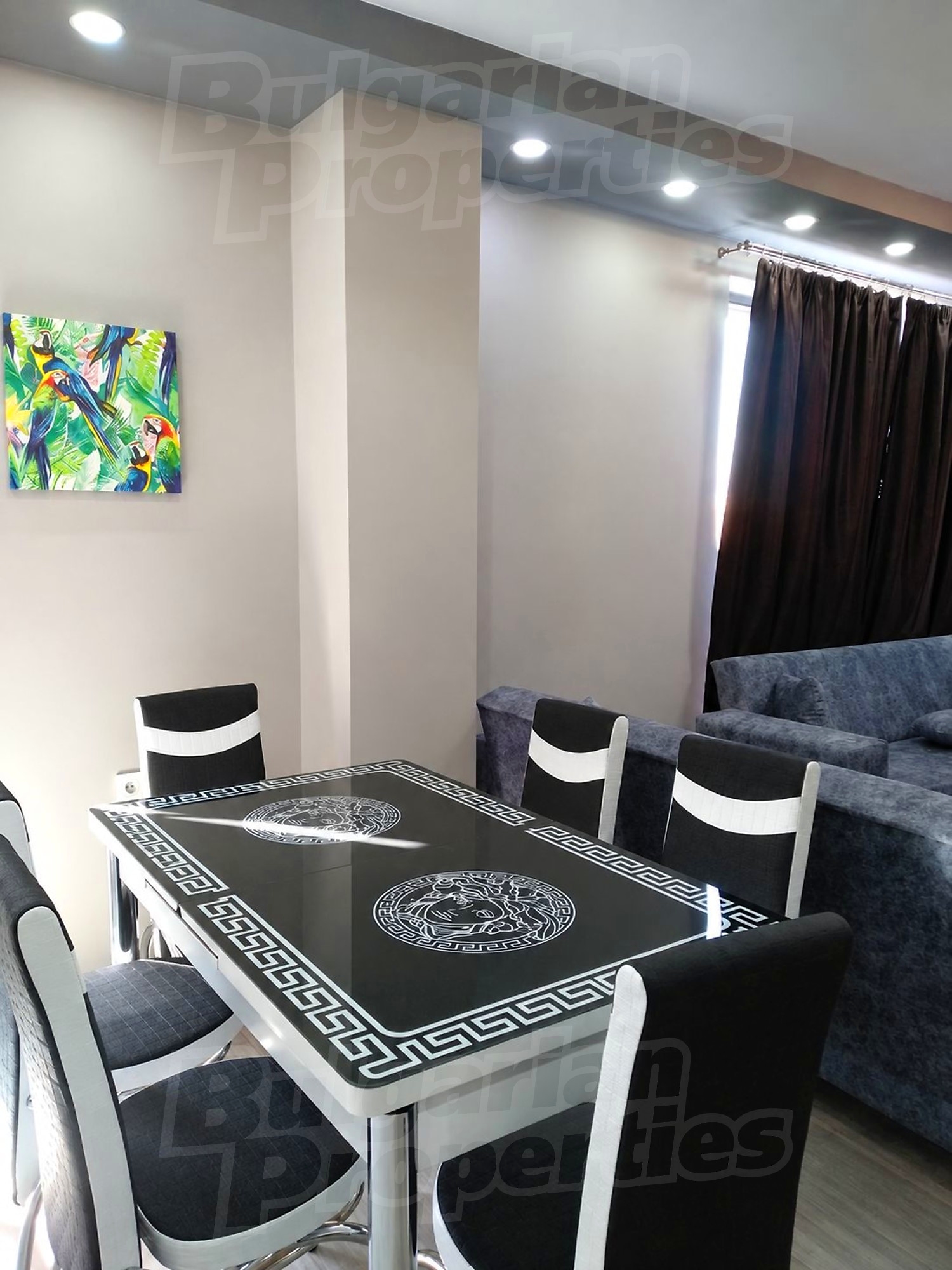Gallery Picture 7