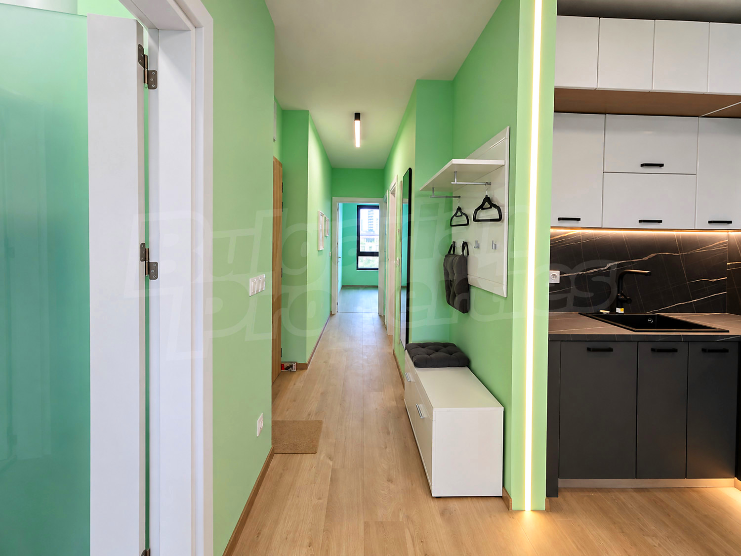Gallery Picture 8