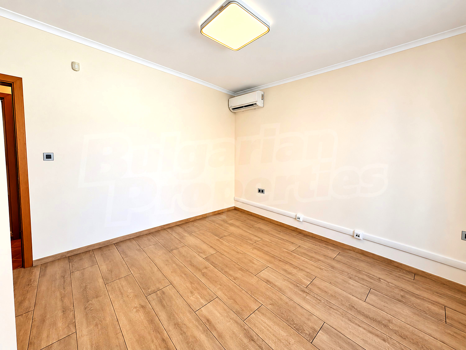Gallery Picture 8