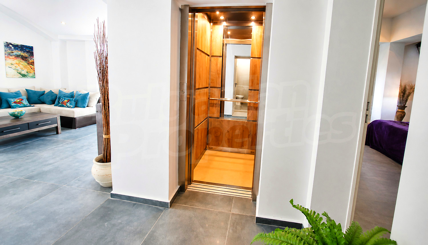 Gallery Picture 6