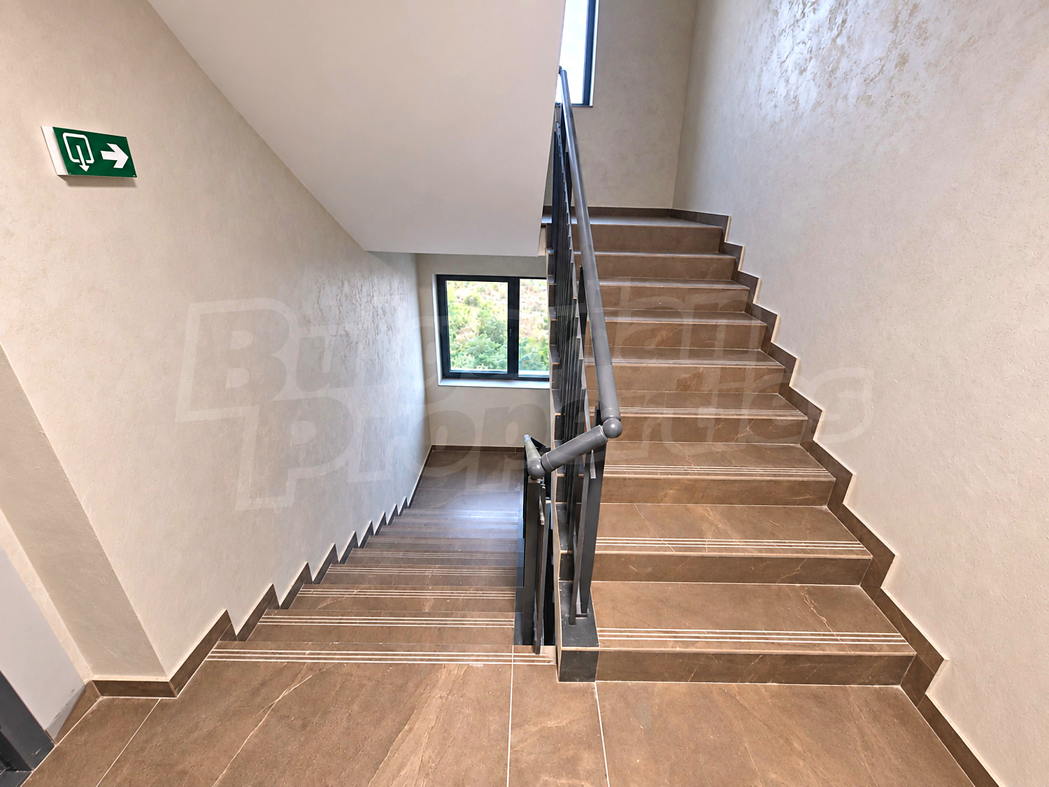 Gallery Picture 14