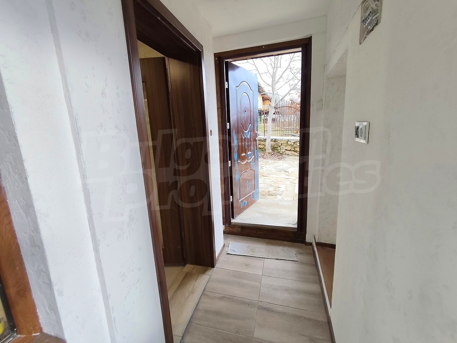 Gallery Picture 10
