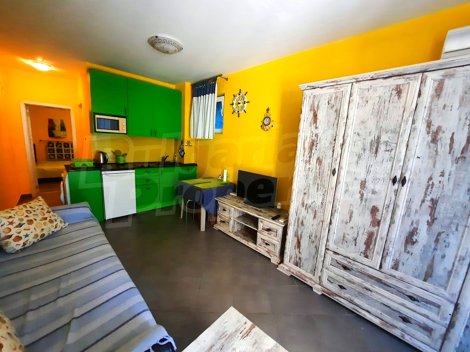 Gallery Picture 4
