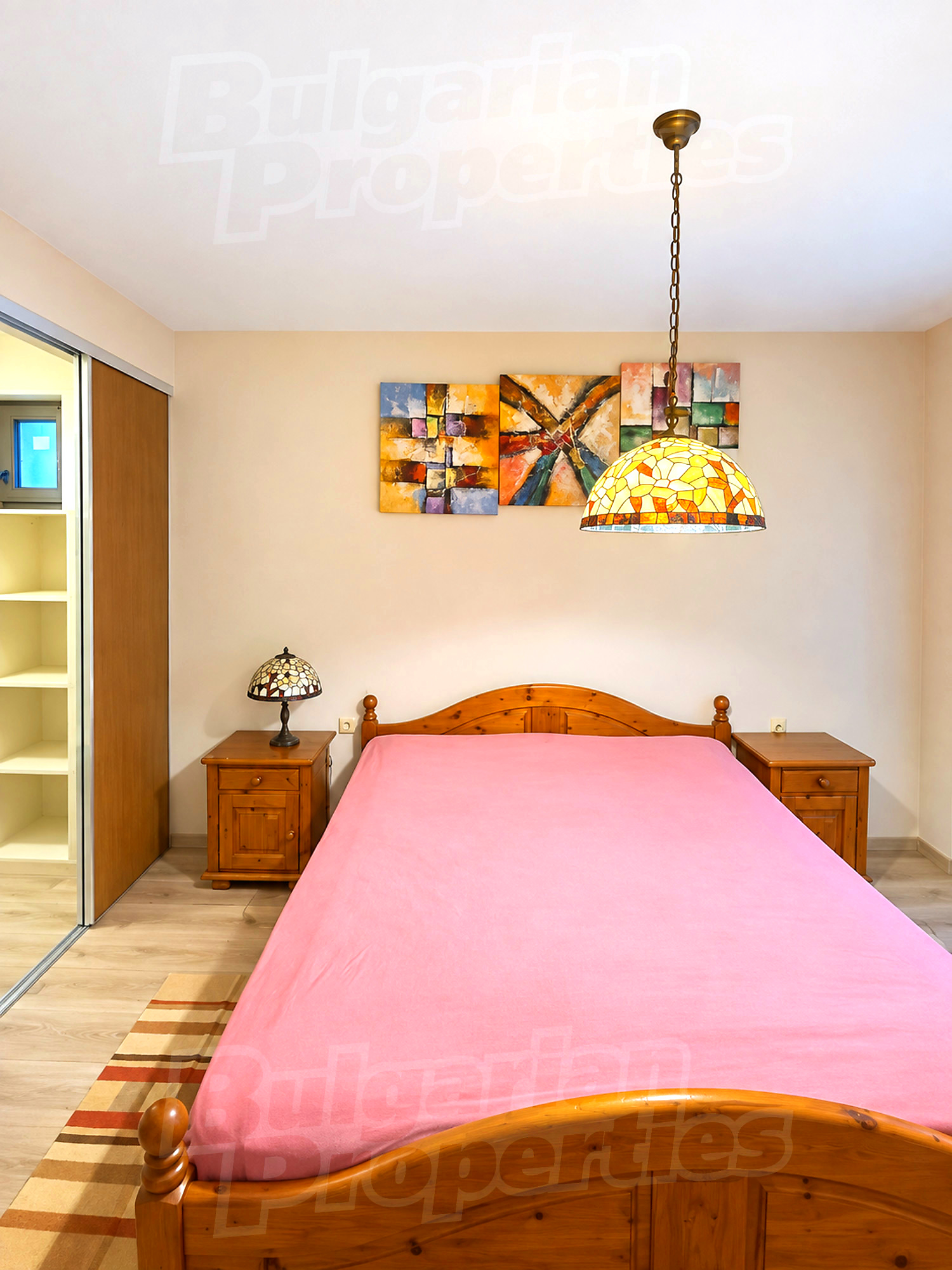 Gallery Picture 4