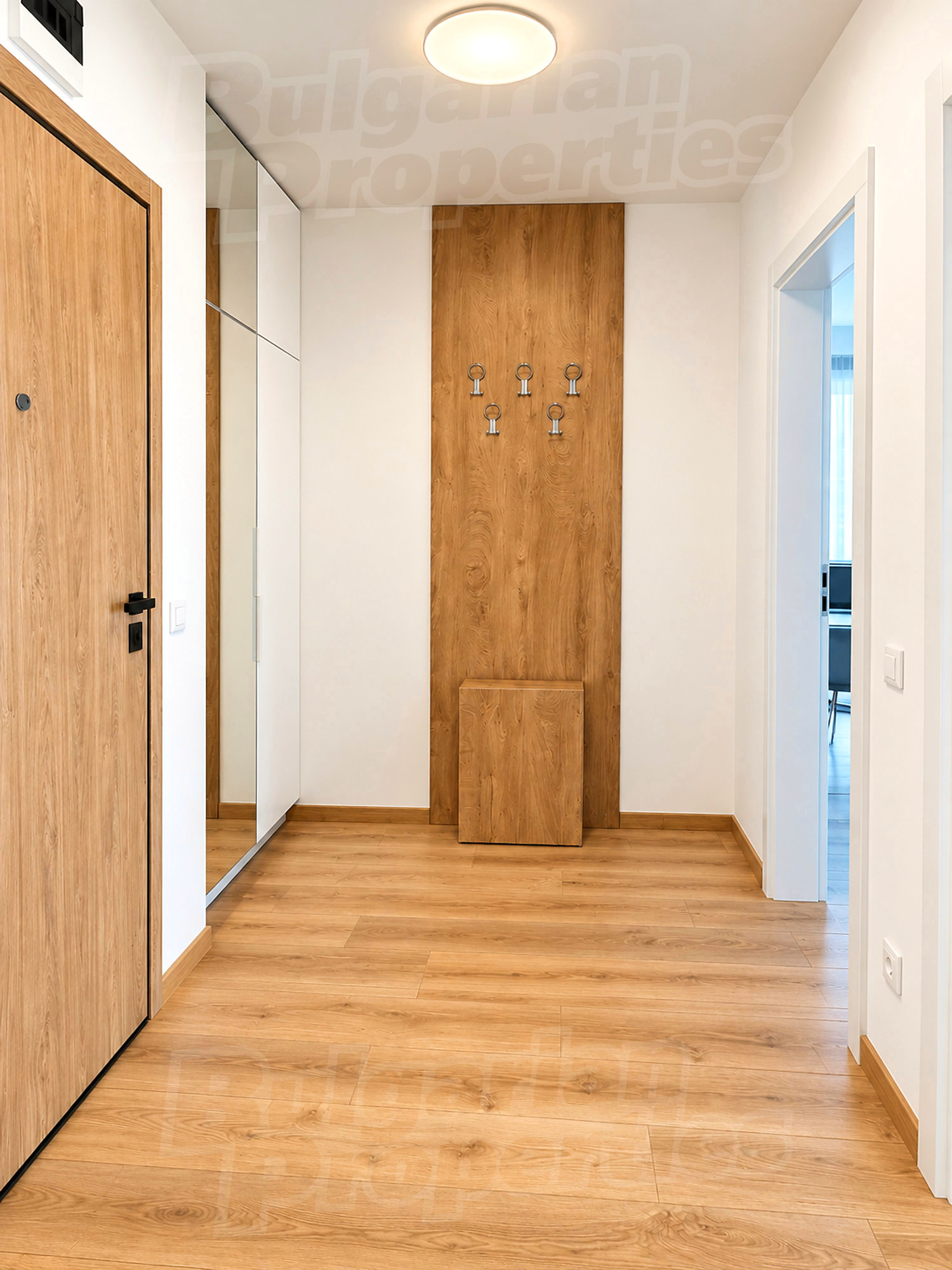 Gallery Picture 10