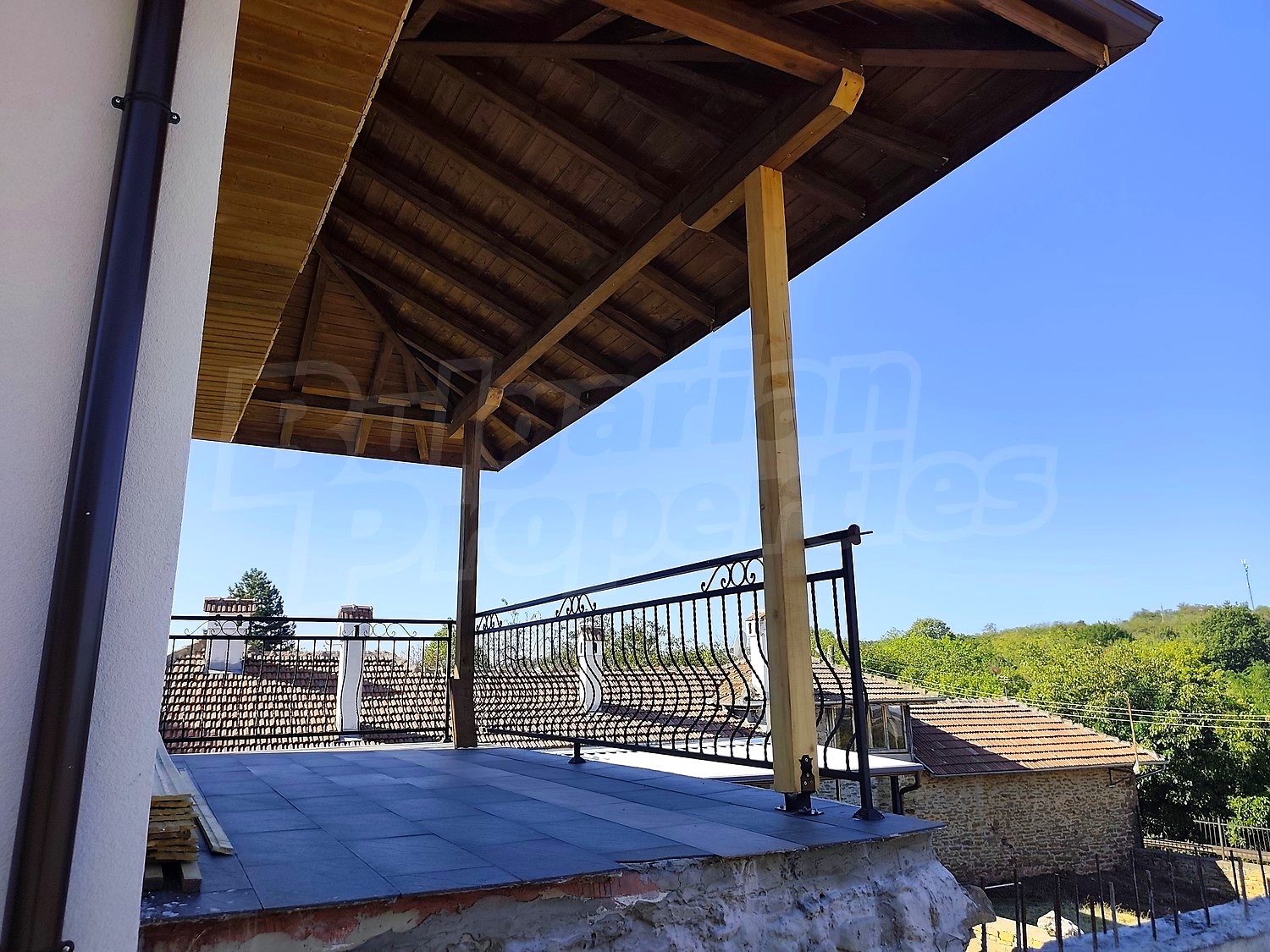 Gallery Picture 28
