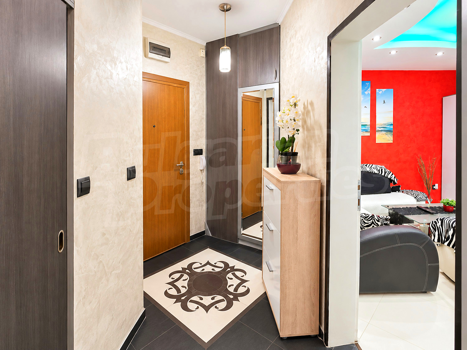 Gallery Picture 10