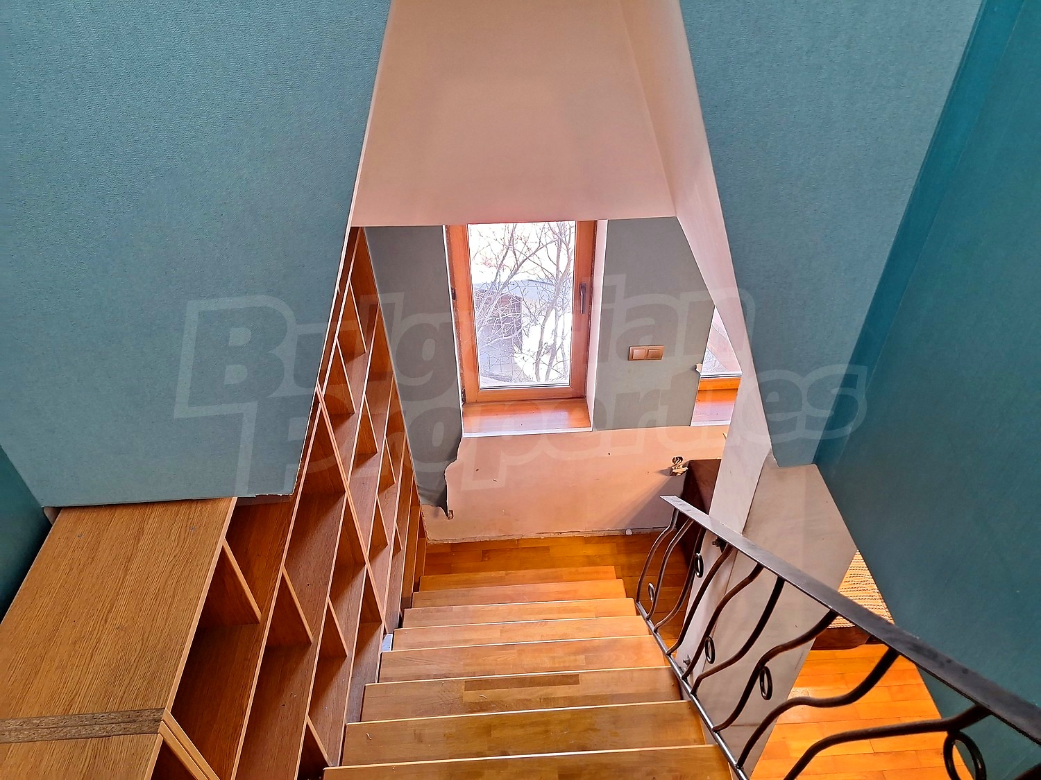 Gallery Picture 10