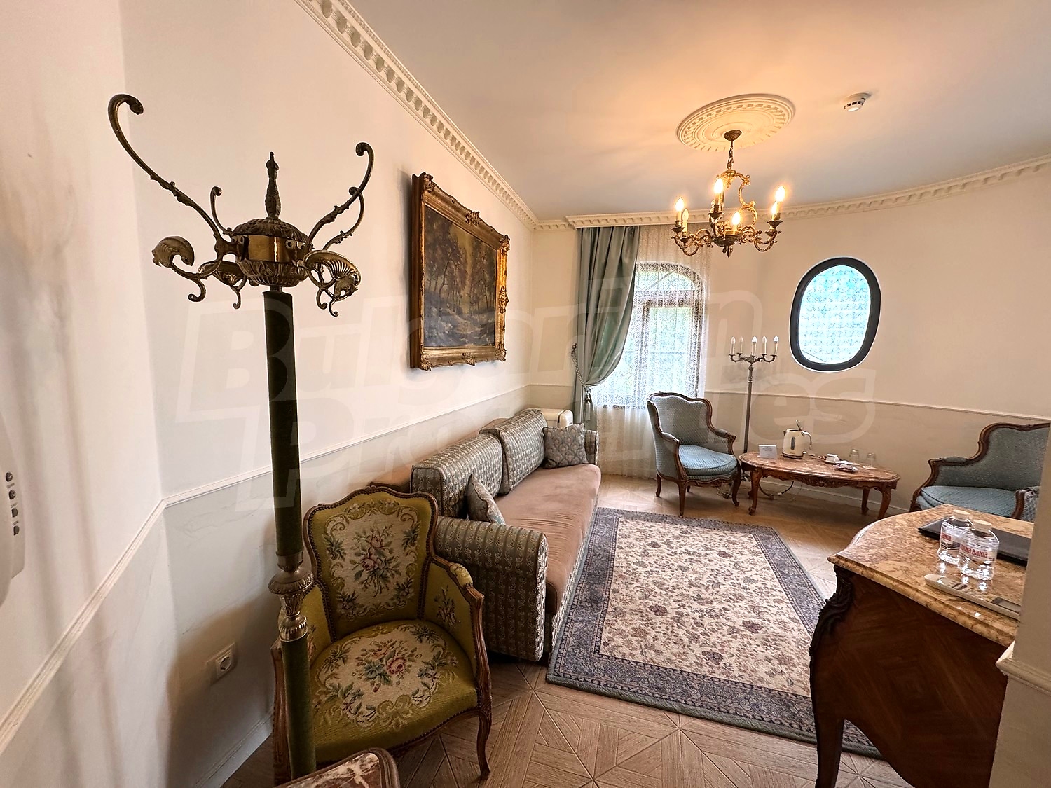 Gallery Picture 16