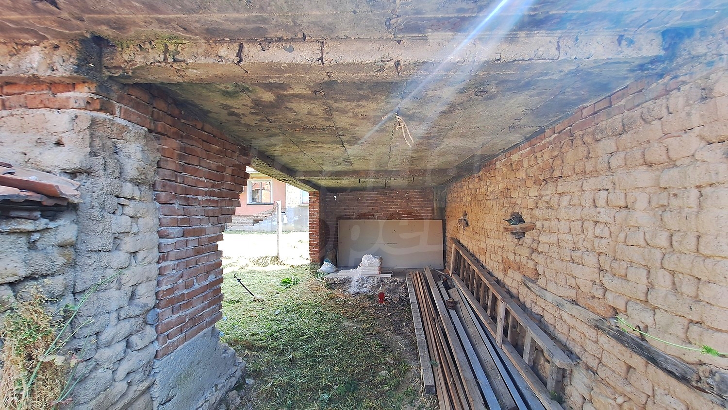Gallery Picture 17