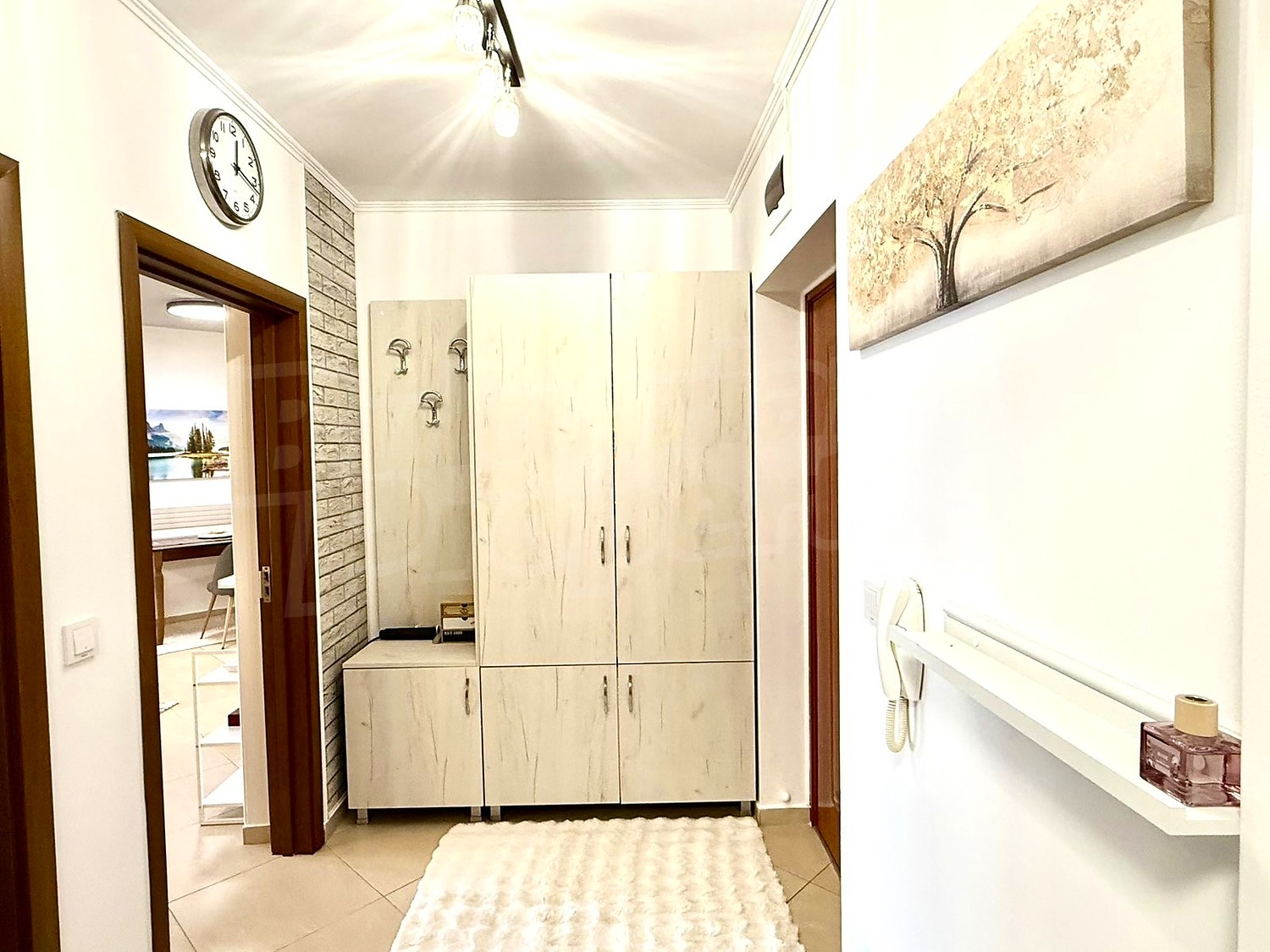 Gallery Picture 11