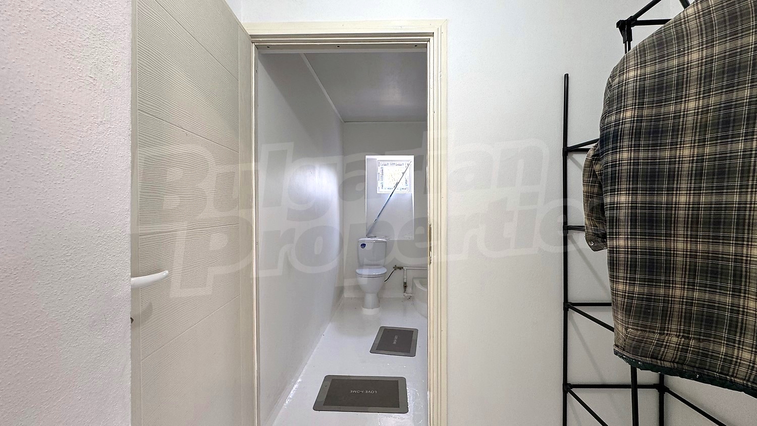 Gallery Picture 28