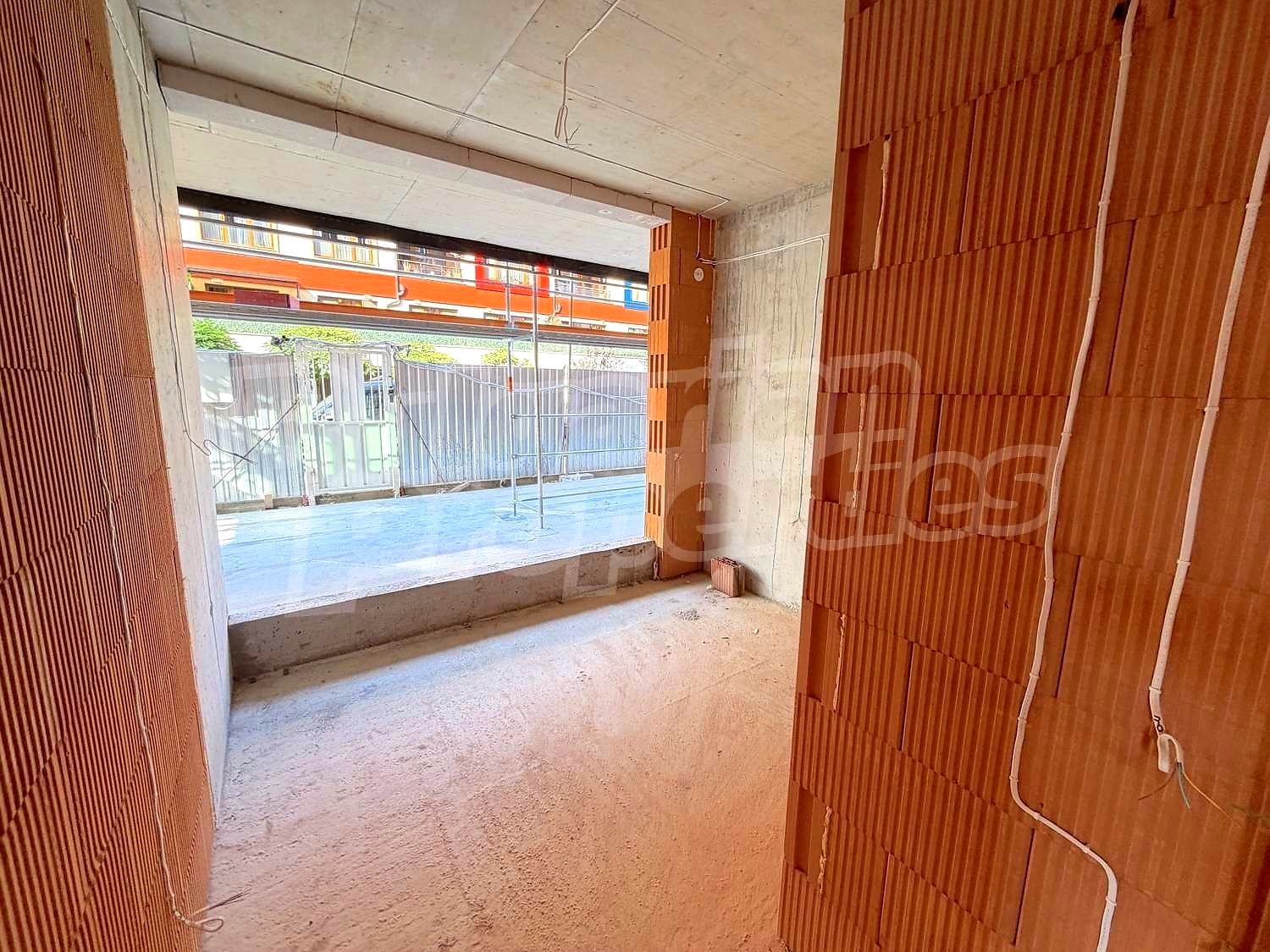 Gallery Picture 3