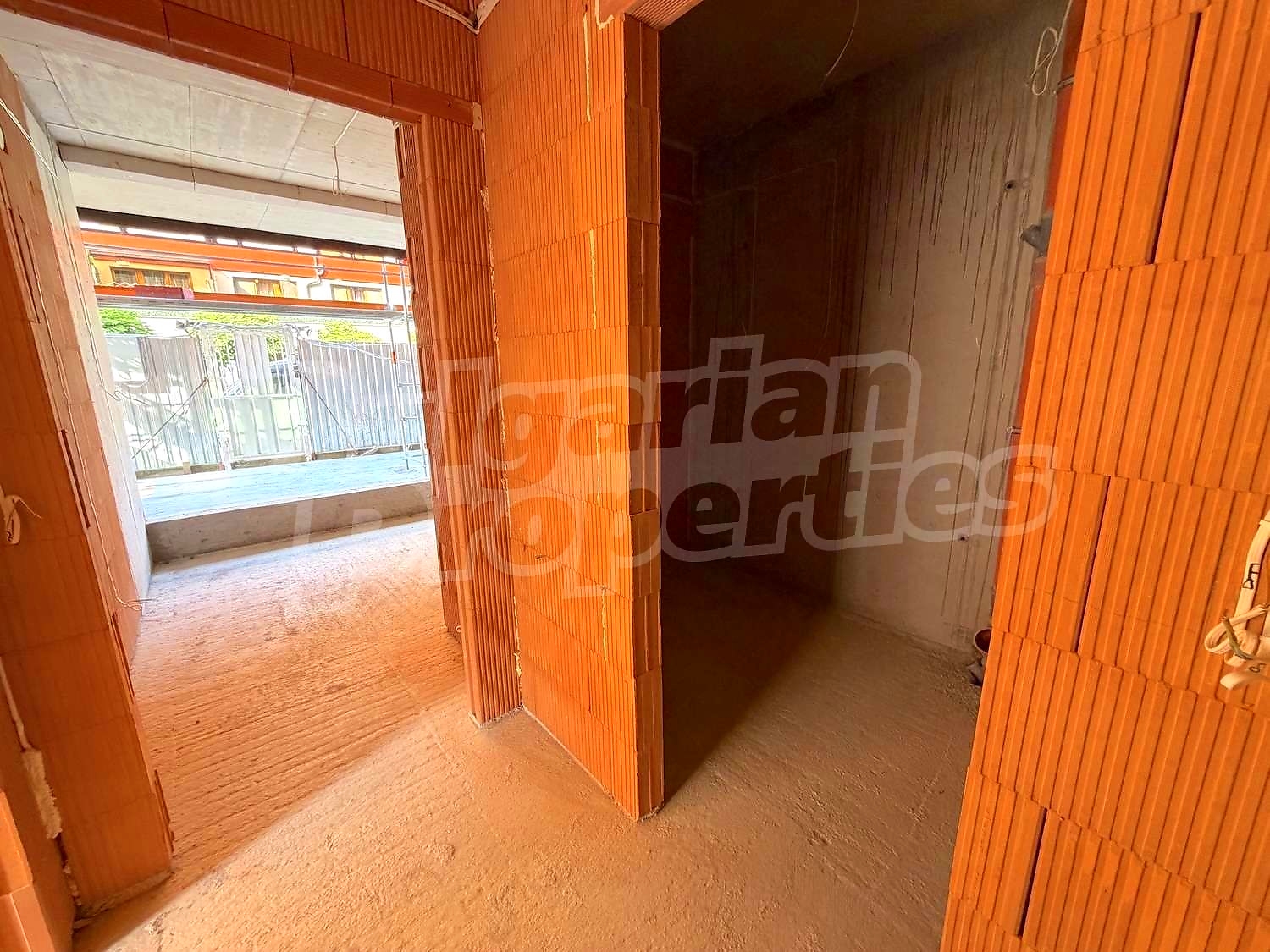 Gallery Picture 6