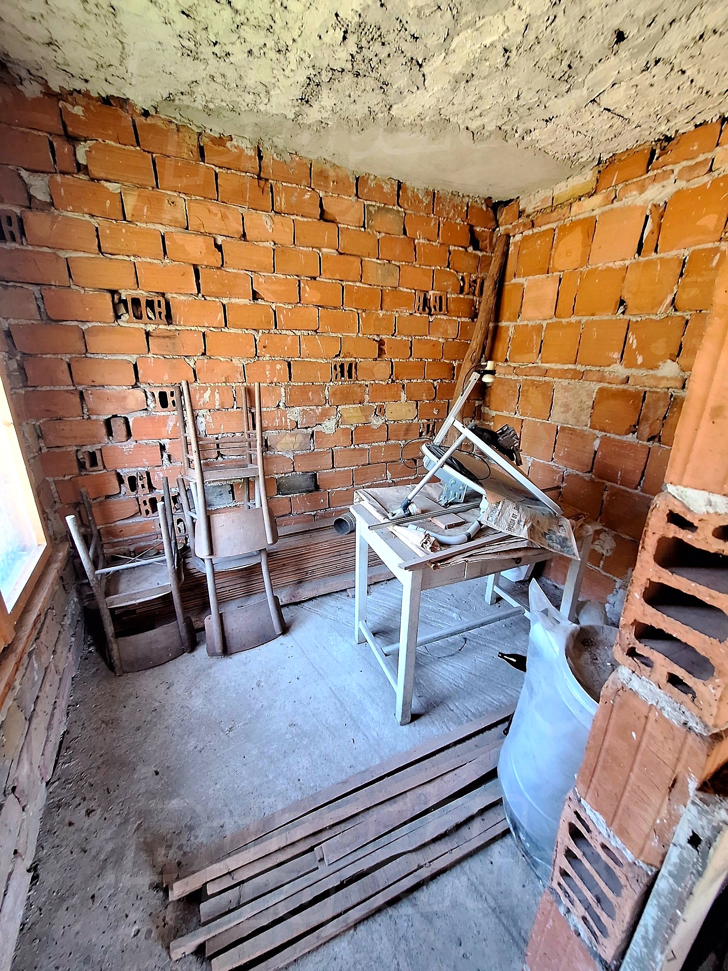 Gallery Picture 15