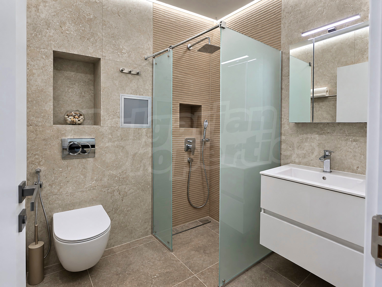Gallery Picture 10