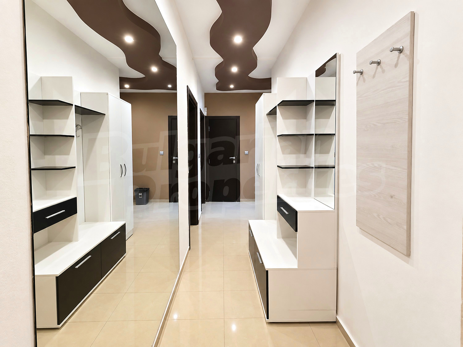 Gallery Picture 5
