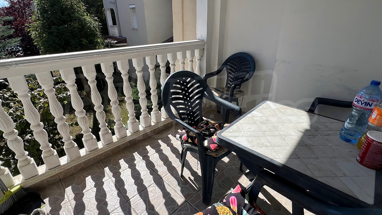 Gallery Picture 24